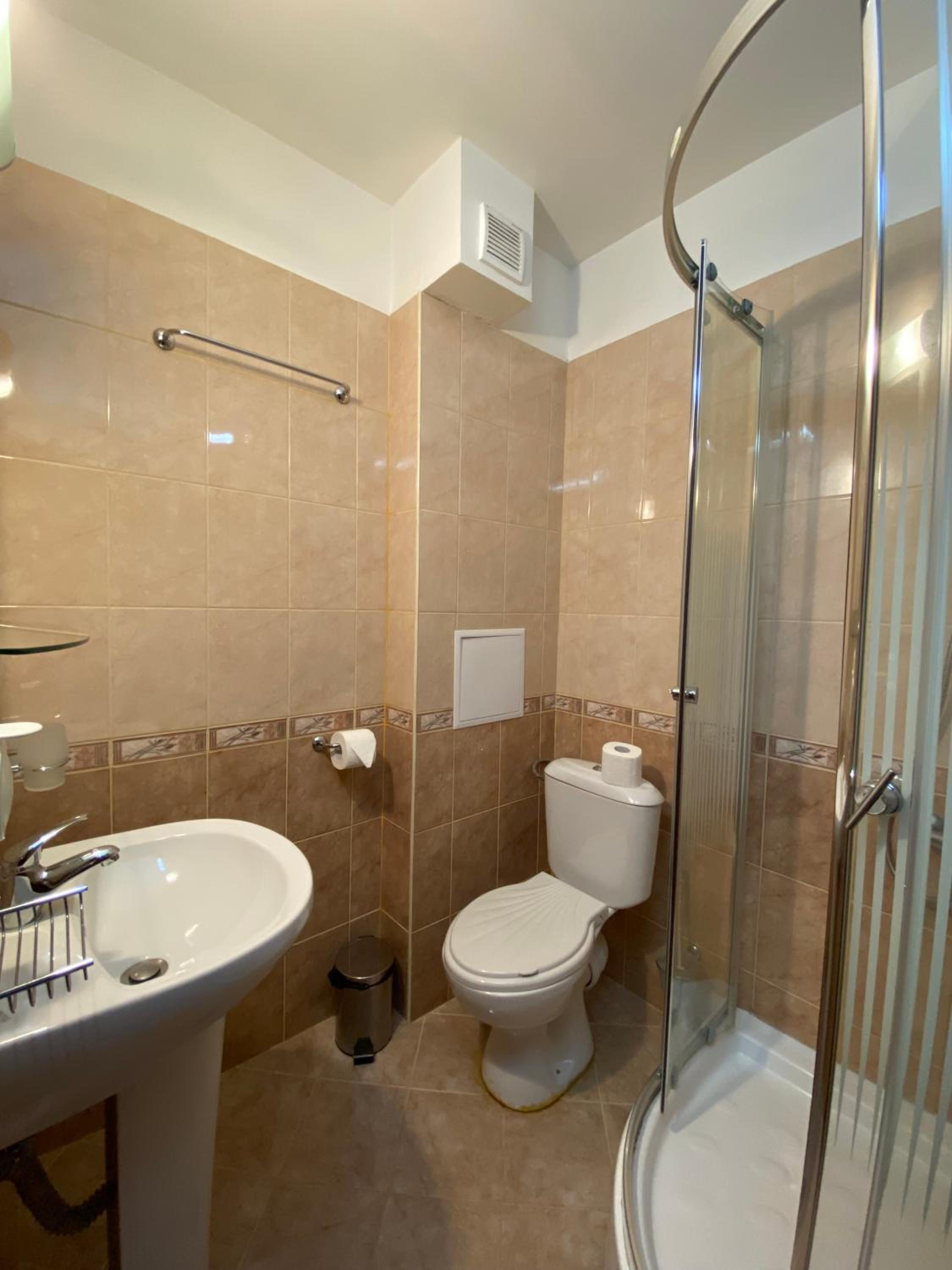 Apartment - Photo 16