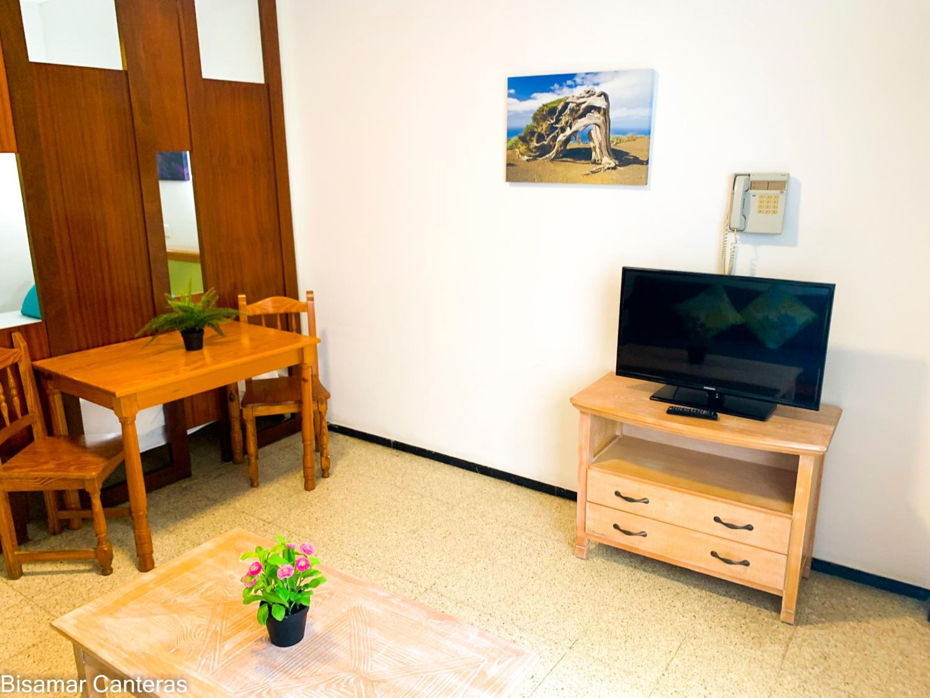 Studio with Balcony - Photo 1