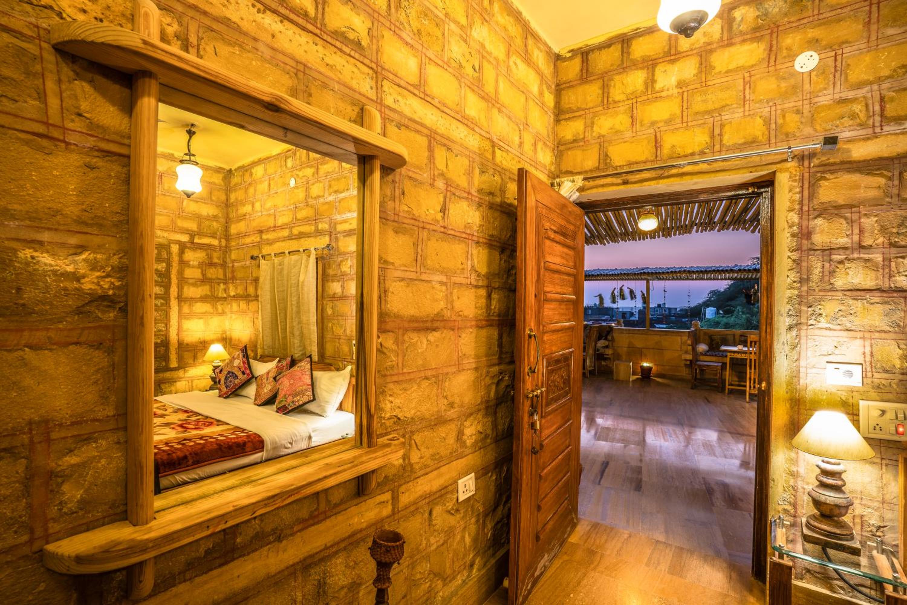 Standard Double Room - Photo 18