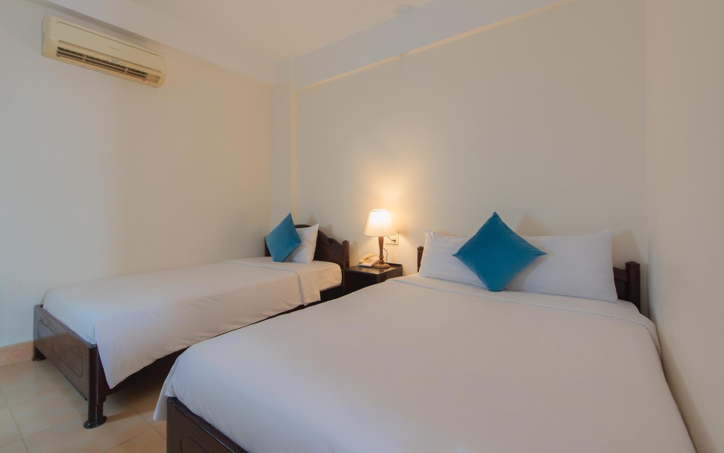 Standard Triple Room - Photo 2