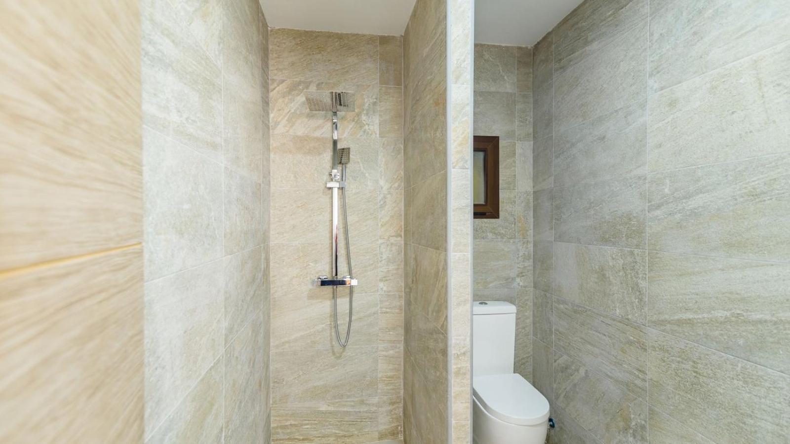 Four-Bedroom House photo 2