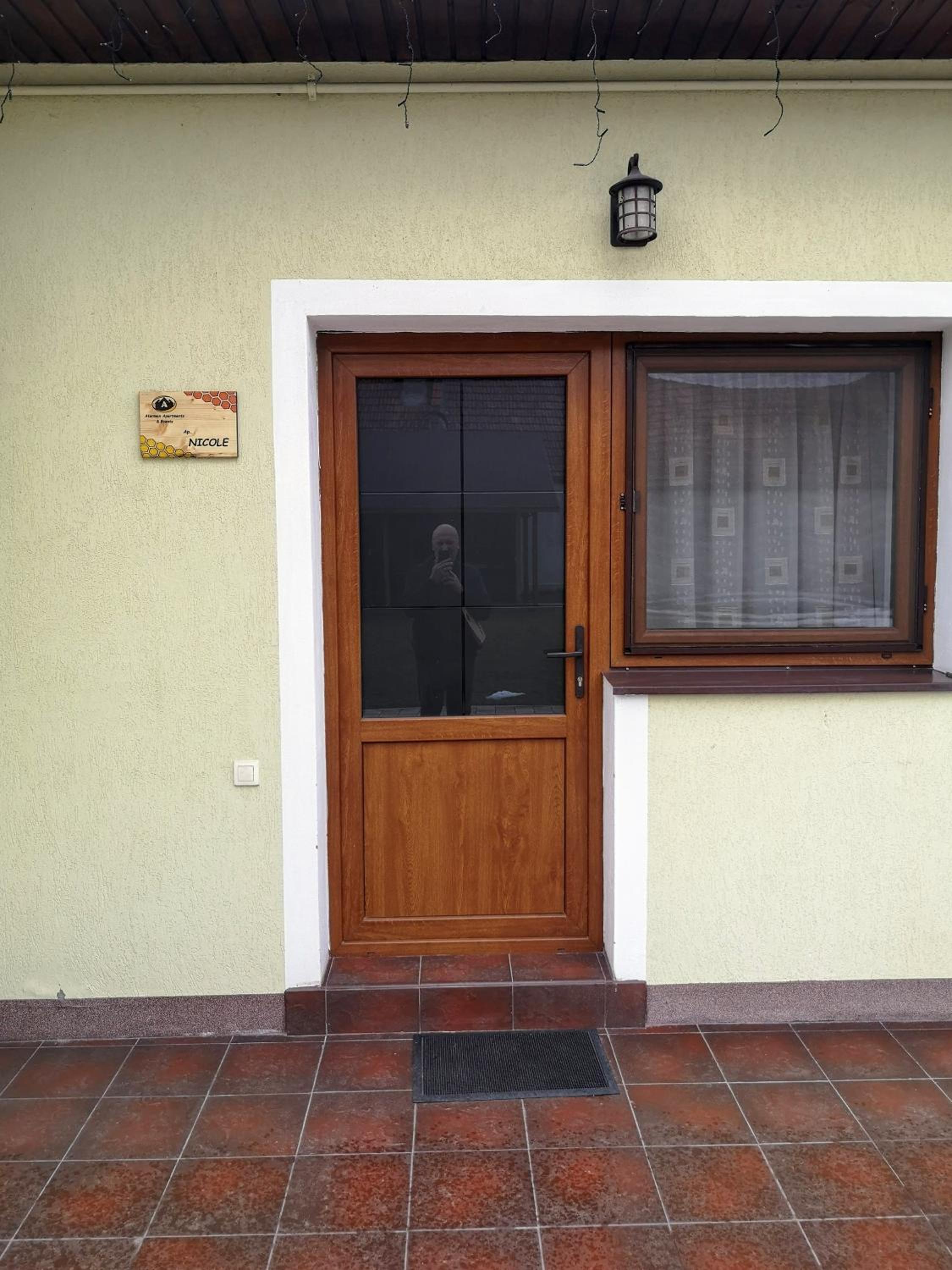 Apartment with Terrace - Photo 25