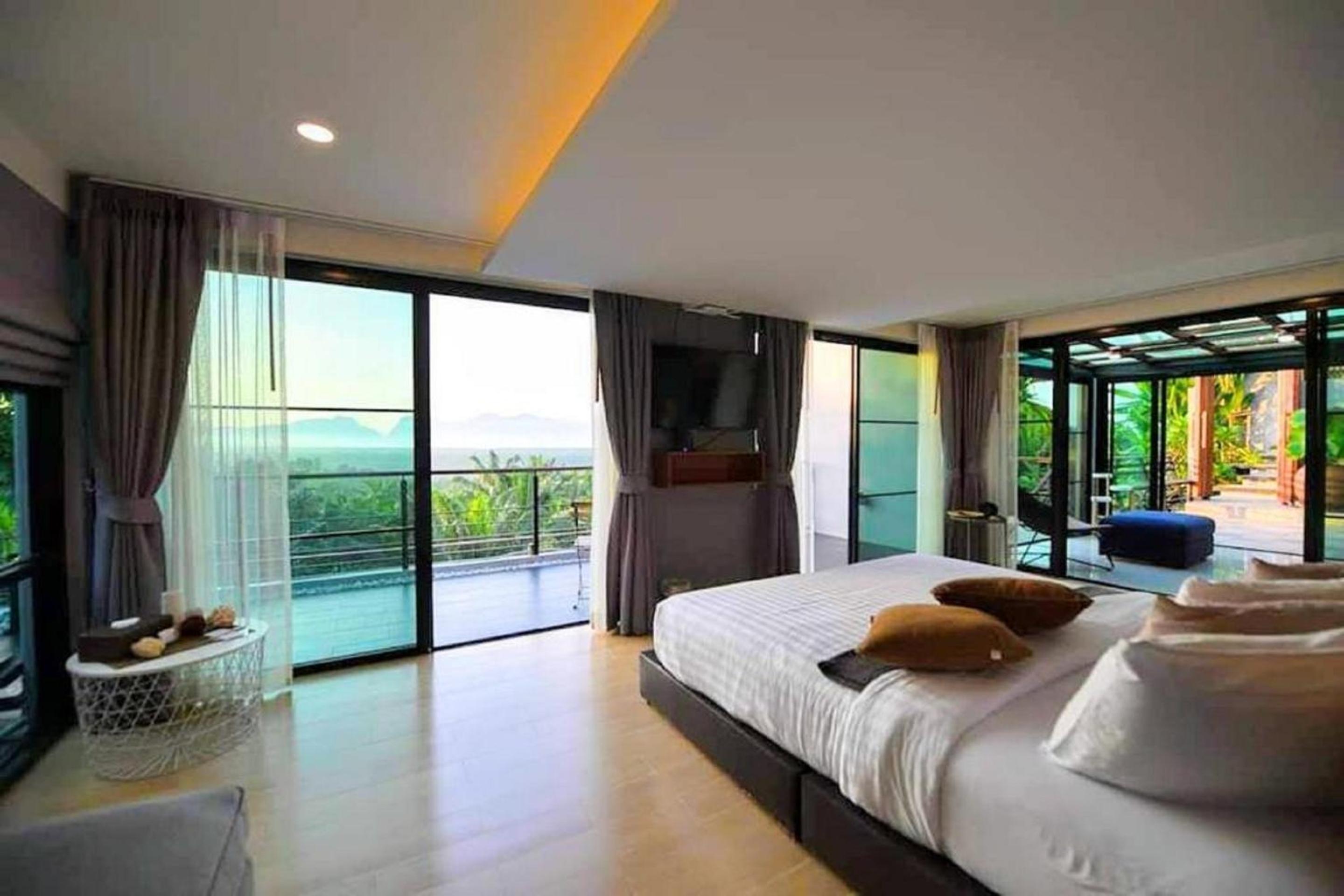 Studio with Ocean View - Photo 8