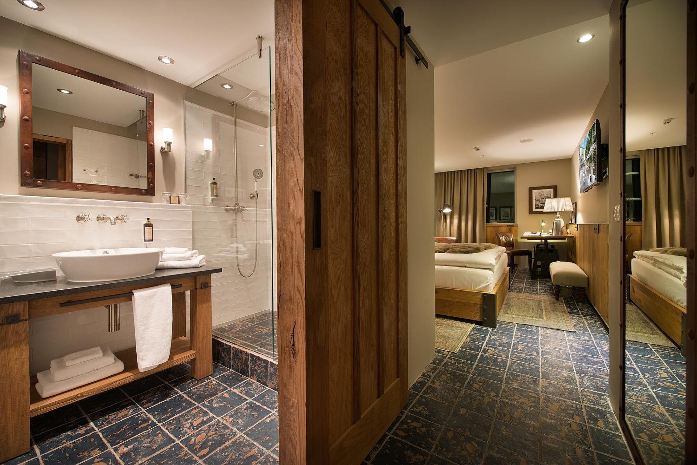 Premium Double Room - Photo 4