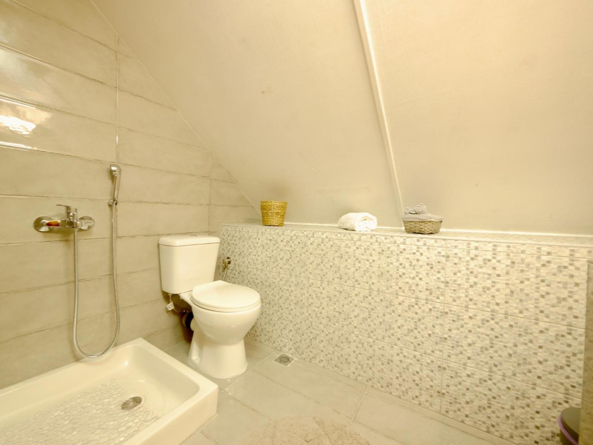Three-Bedroom Villa photo 2