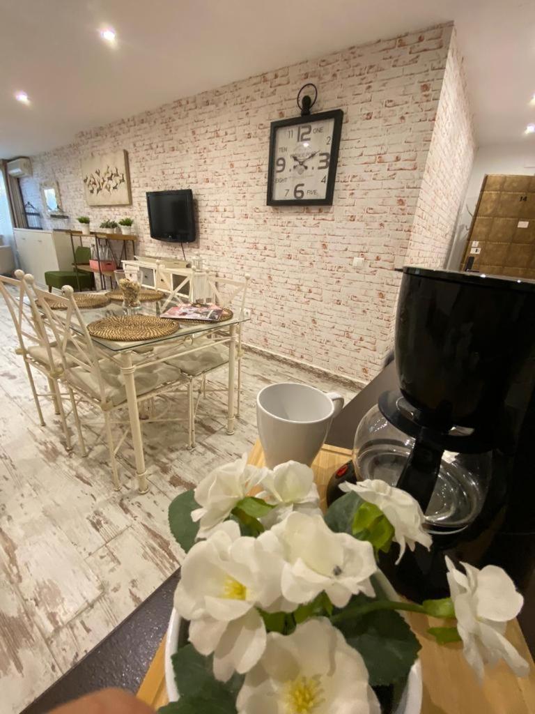 Apartment with Garden View - Photo 3