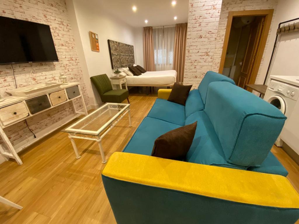 Apartment with Garden View - Photo 5