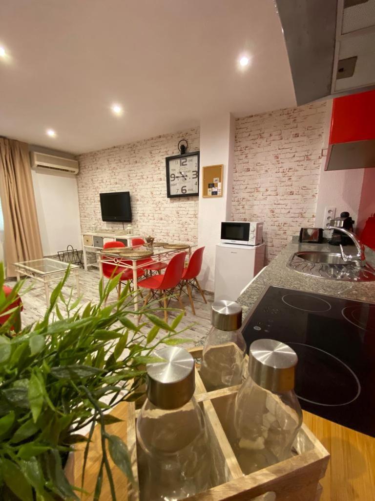 Apartment with Garden View - Photo 20