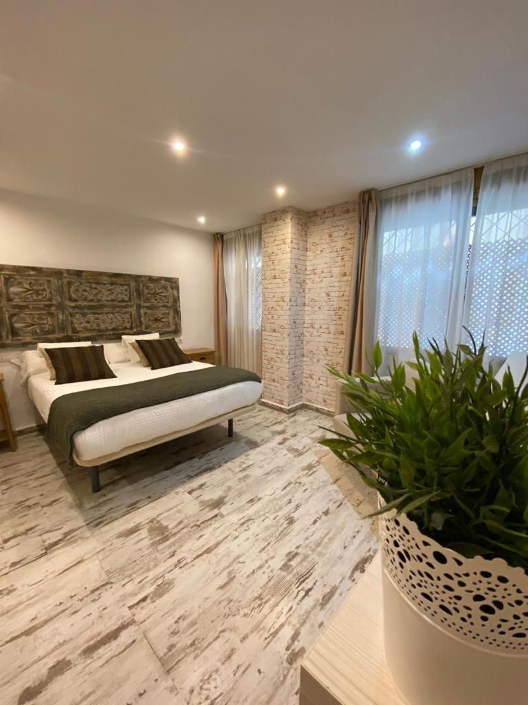 Apartment with Garden View - Photo 26