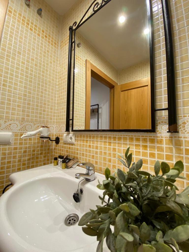 Apartment with Garden View - Photo 32