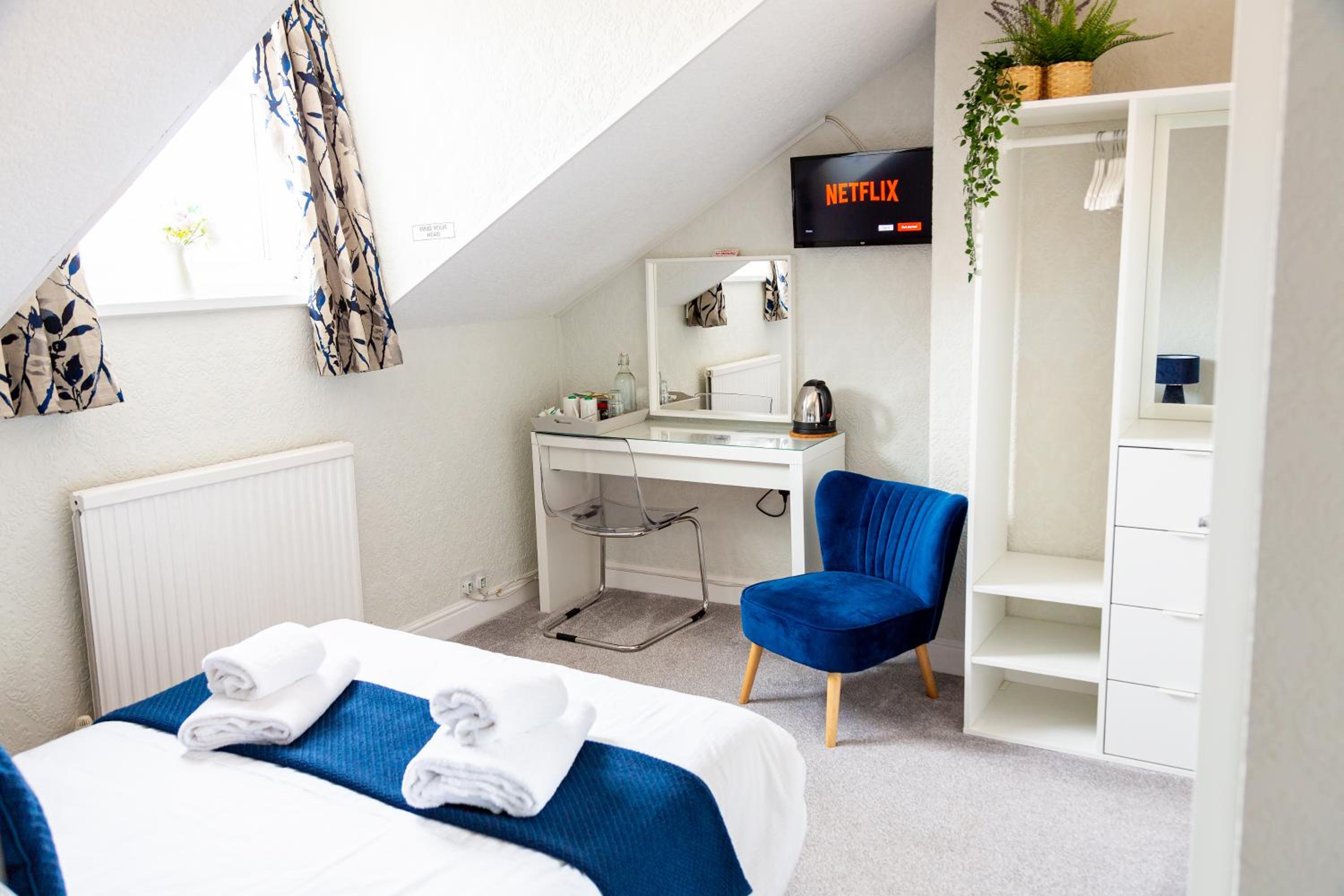 Double Room with Private Bathroom