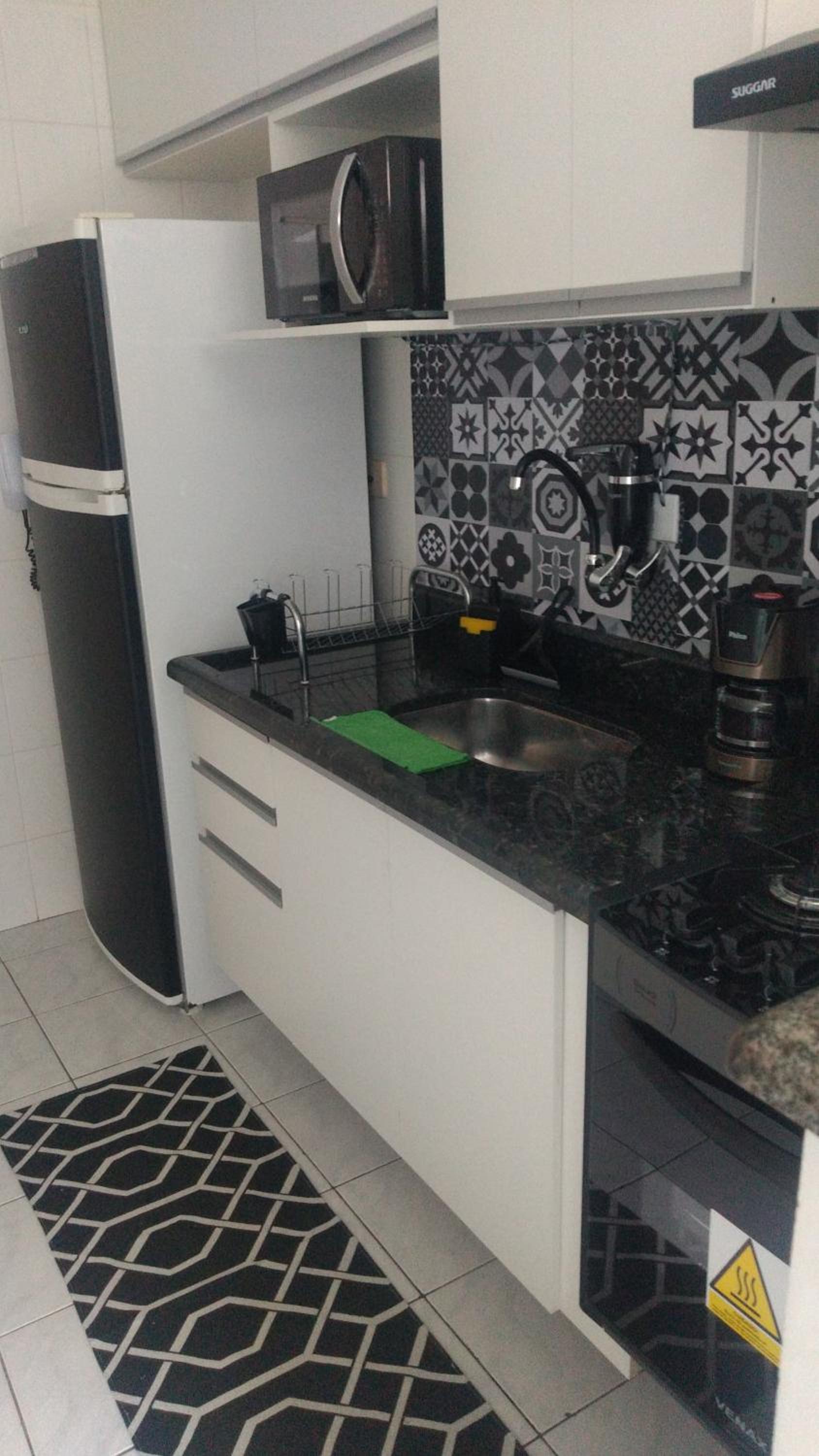 One-Bedroom Apartment - Photo 5
