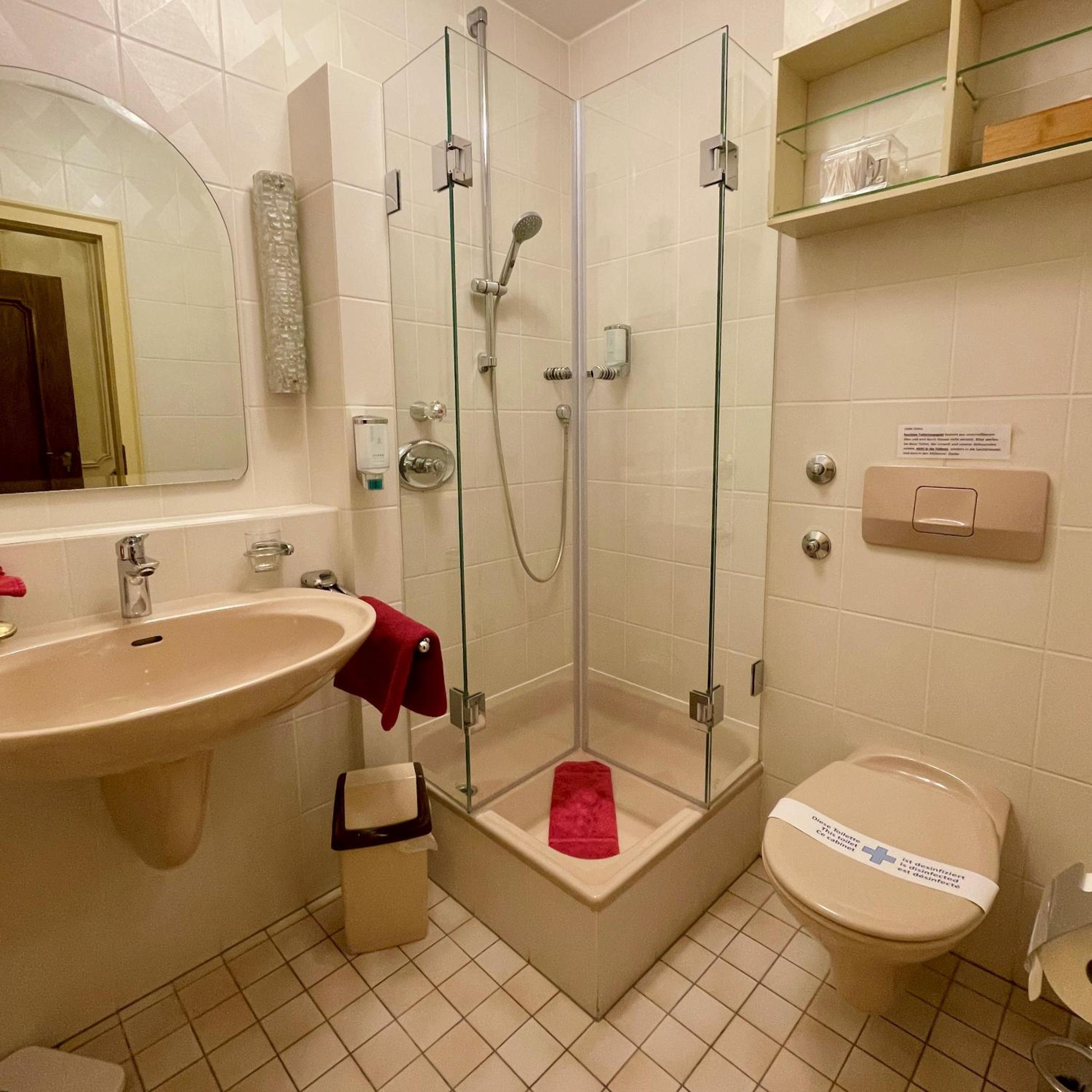 Single Room photo 2