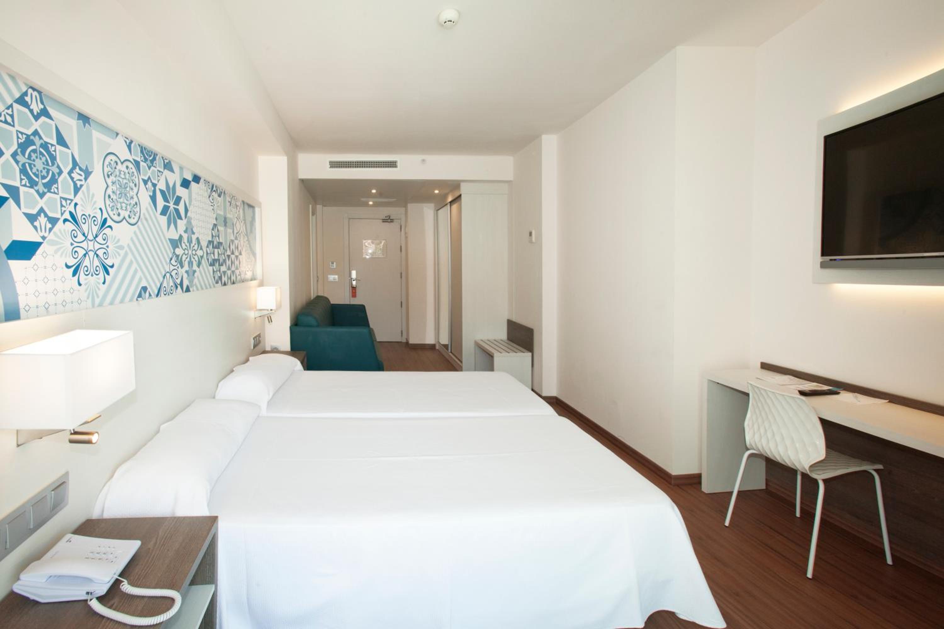 Habitación familiar con vista al mar (2 adultos + 2 niños)