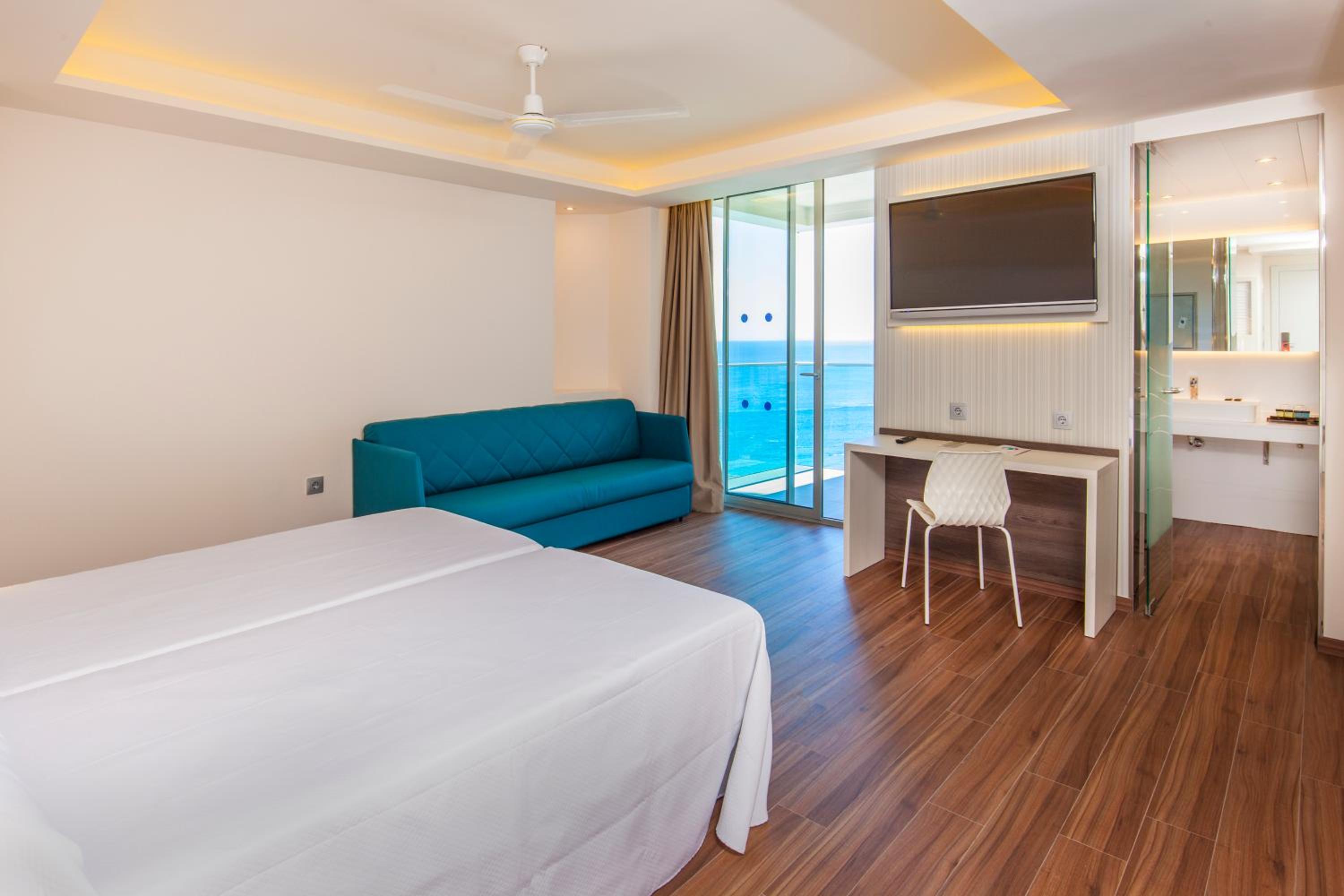 Habitación Familiar con Vista al Mar (1 Adulto)