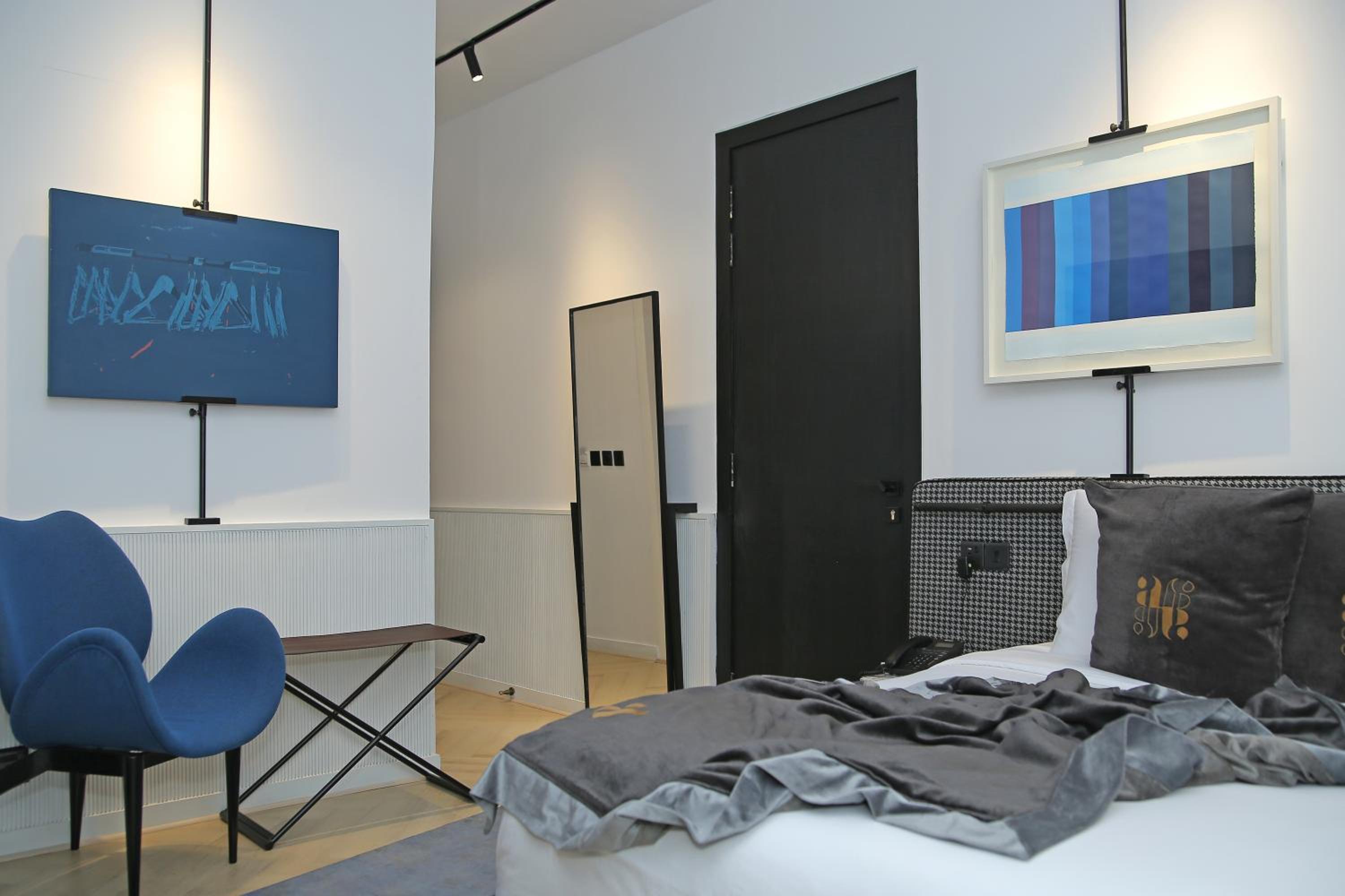 Executive Room - Photo 3