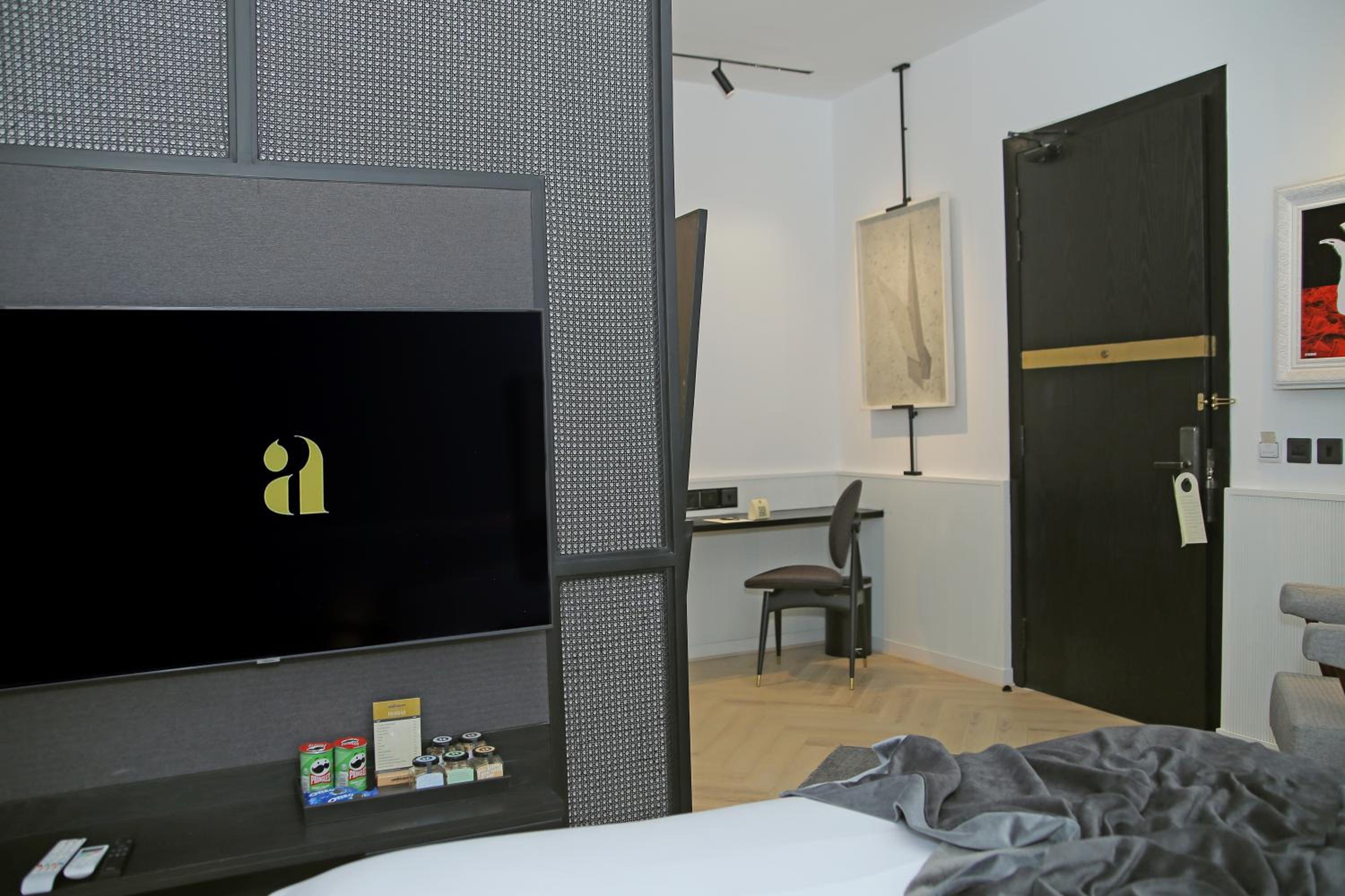 Executive Room - Photo 4