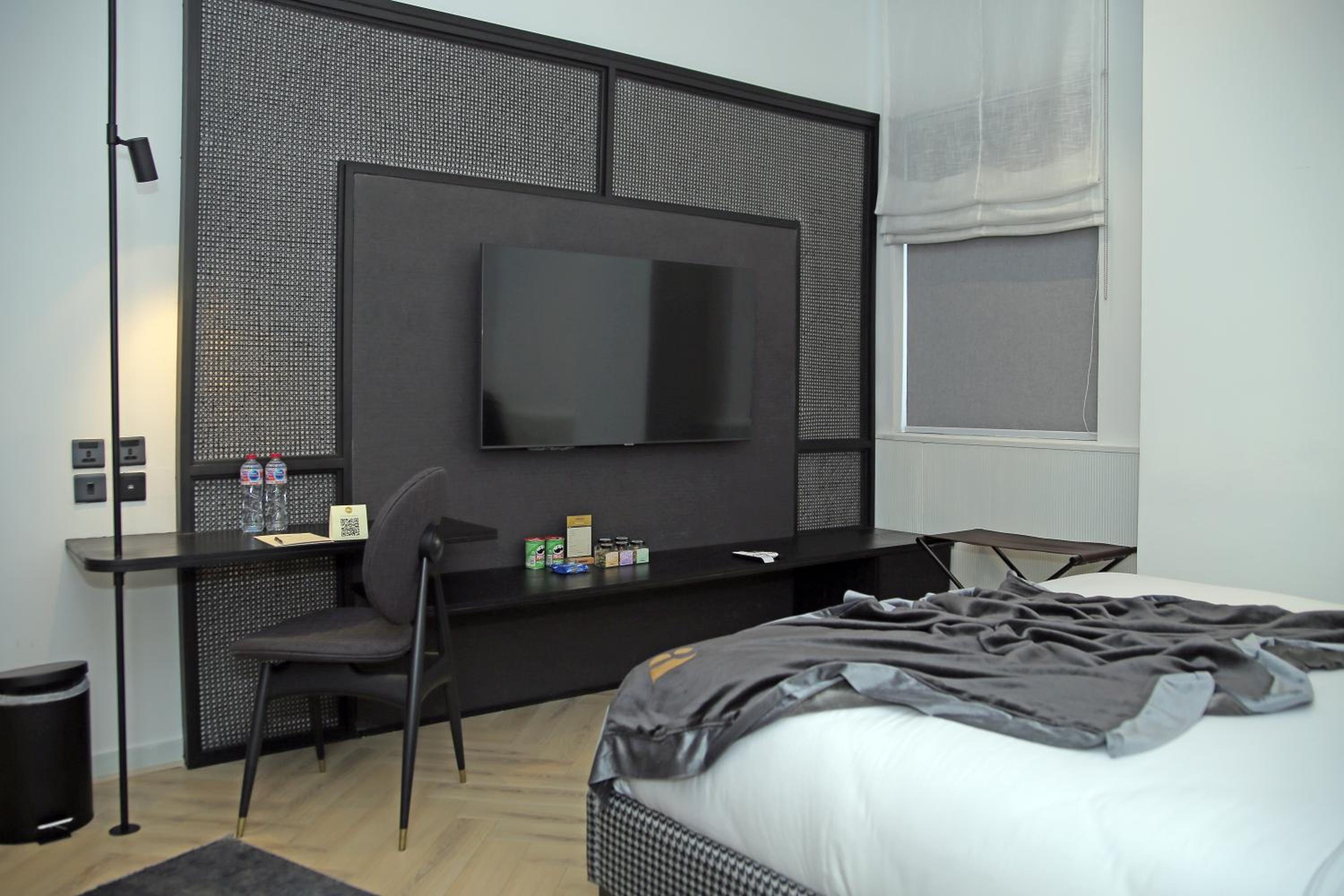 Executive Room - Photo 5