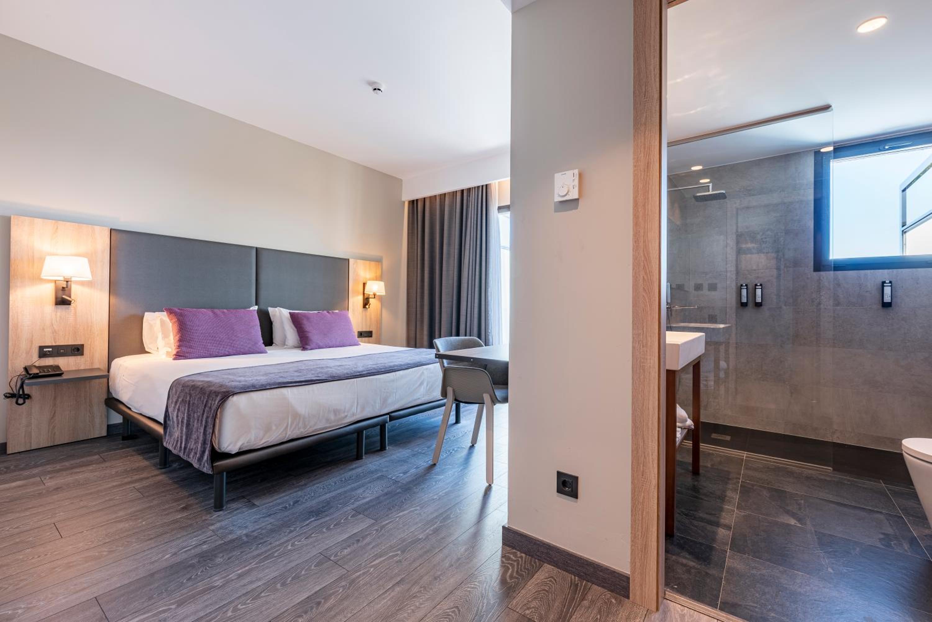 Habitación Doble con Vista al Jardín y Terraza