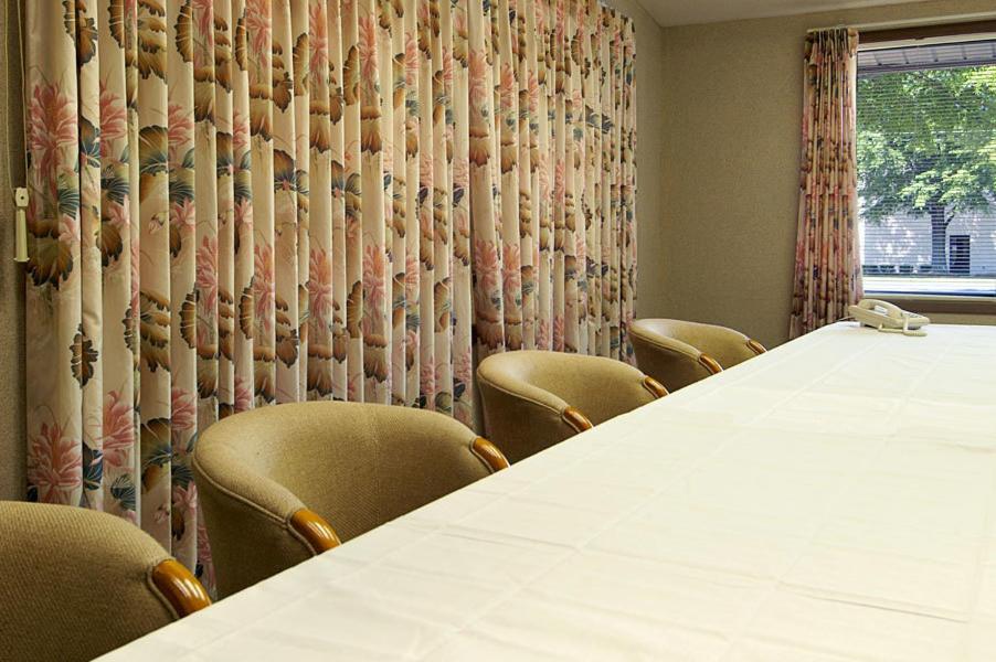 Double Room with Two Double Beds - Smoking photo 3