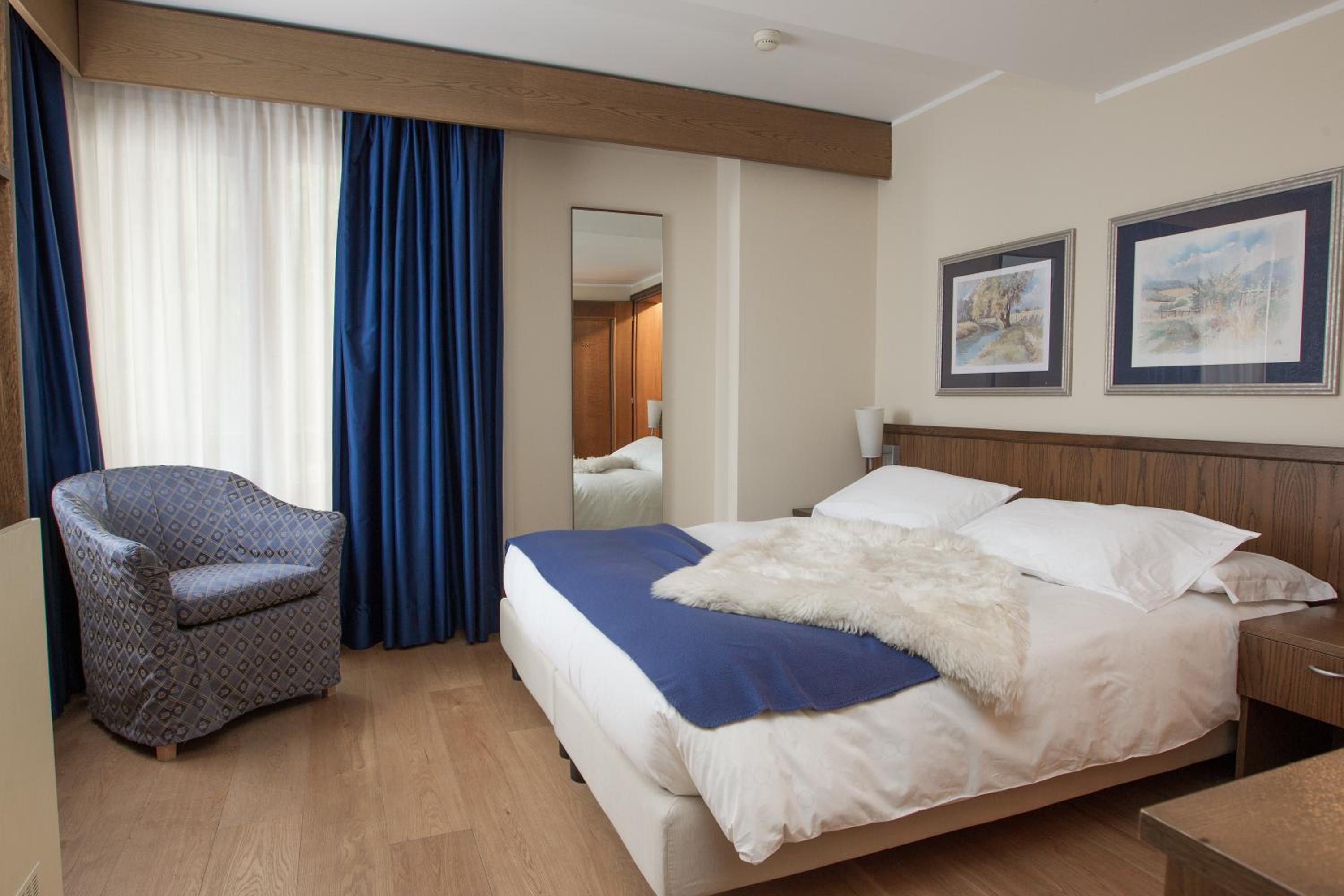 Classic Double or Twin Room - Photo 3