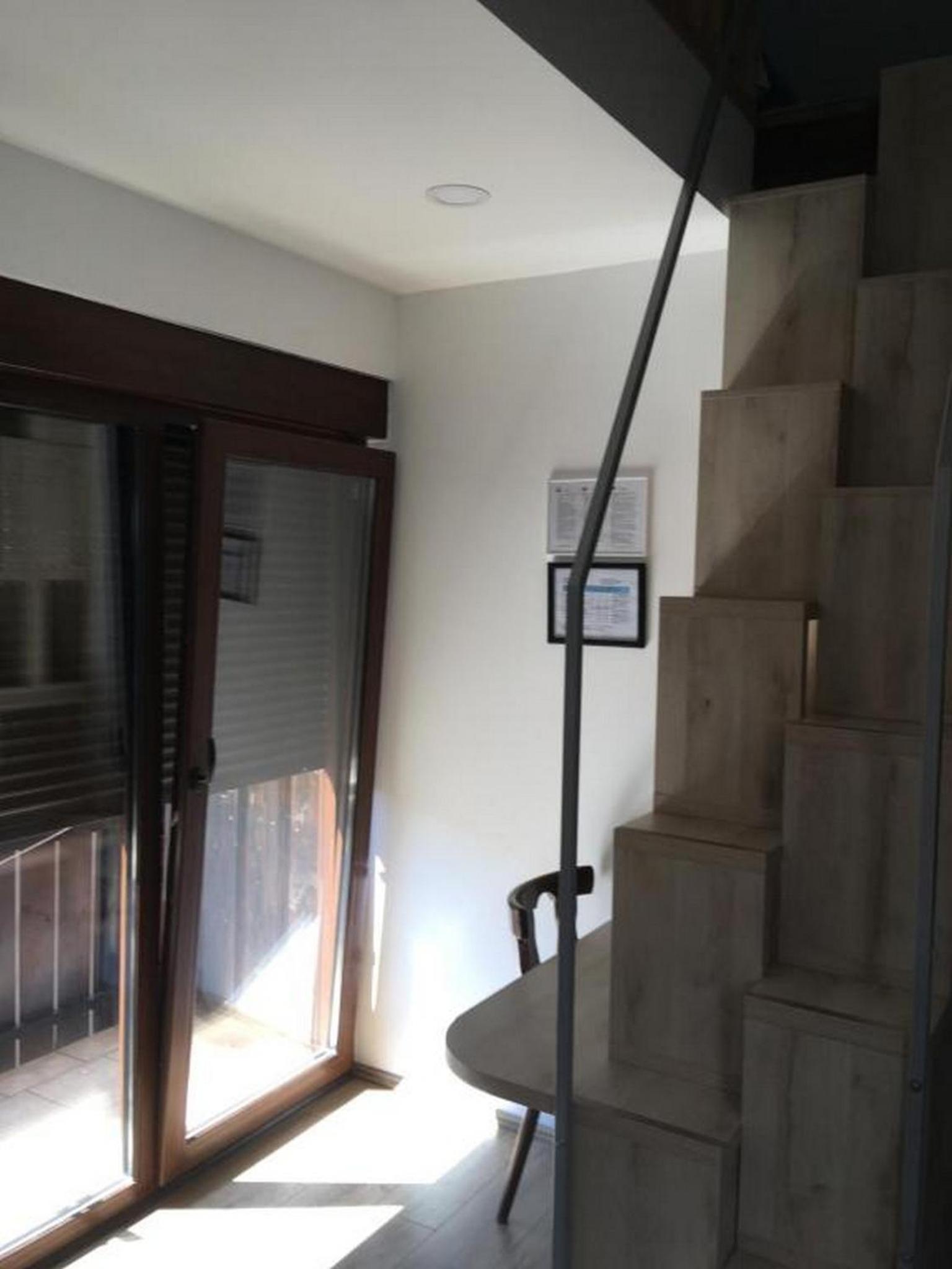 Double Room with Balcony - Photo 5