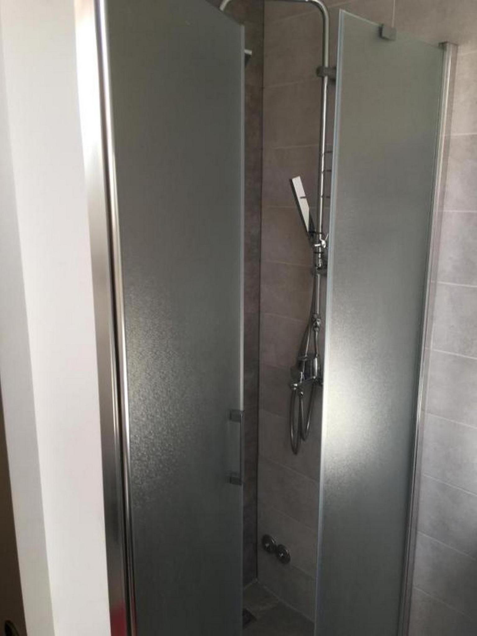 Double Room with Balcony - Photo 18