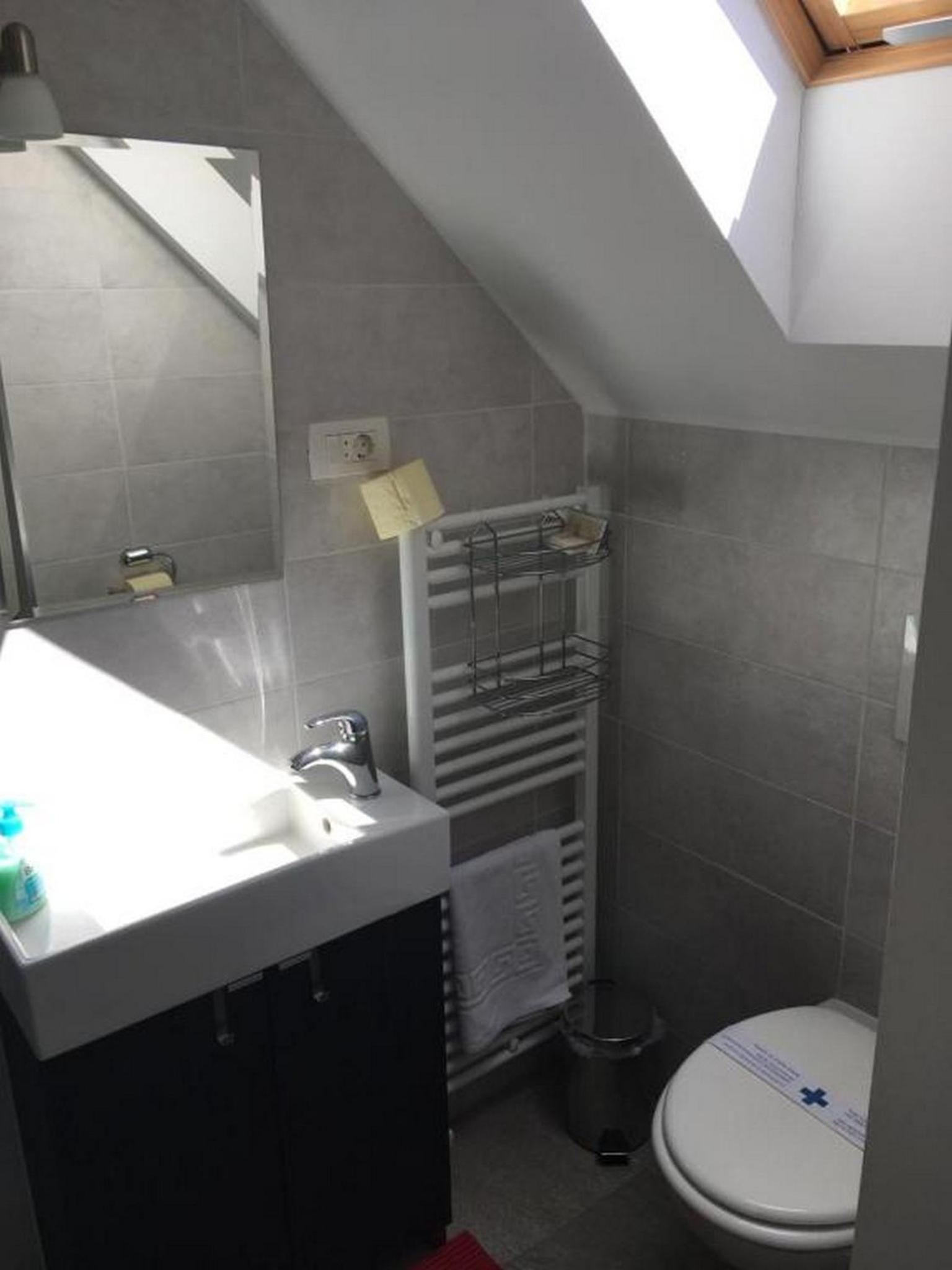 Double Room with Balcony - Photo 3