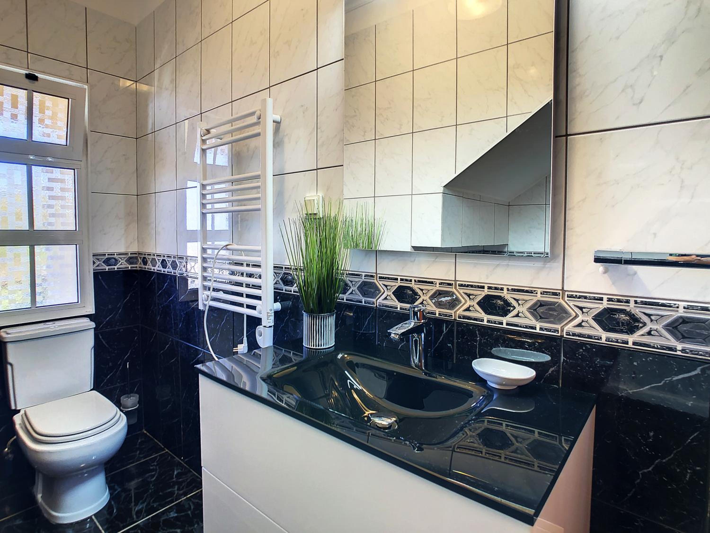 Villa photo 2