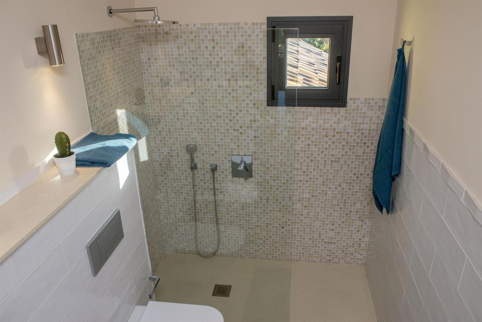 Villa with Sea View photo 3