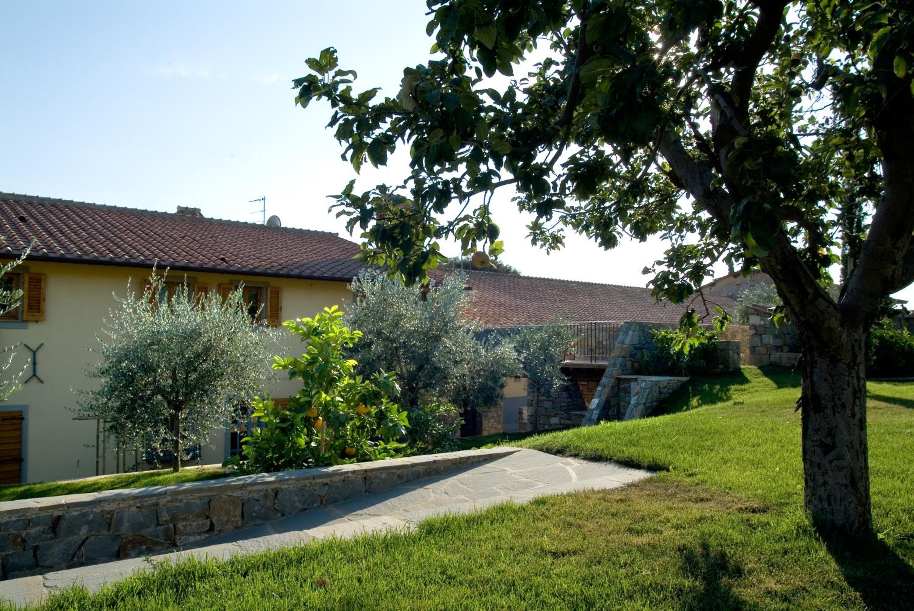 Three-Bedroom Villa photo 2