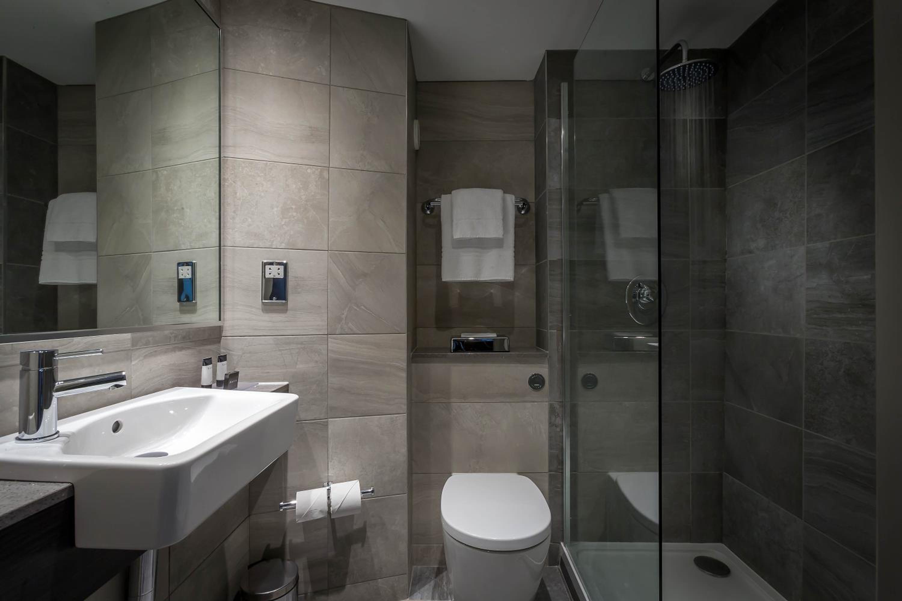 Deluxe Double & Single Room - Photo 2