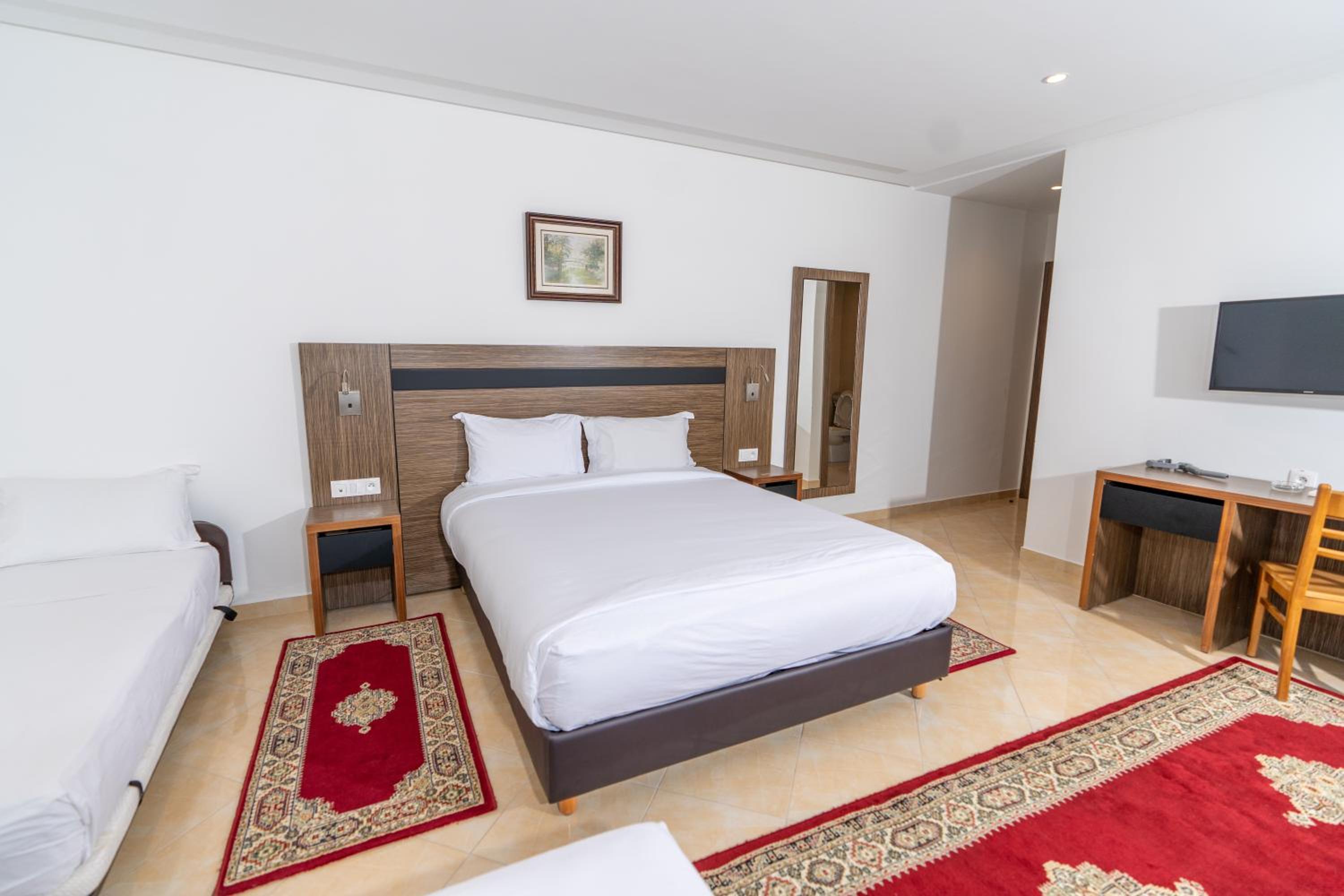 Deluxe Family Room