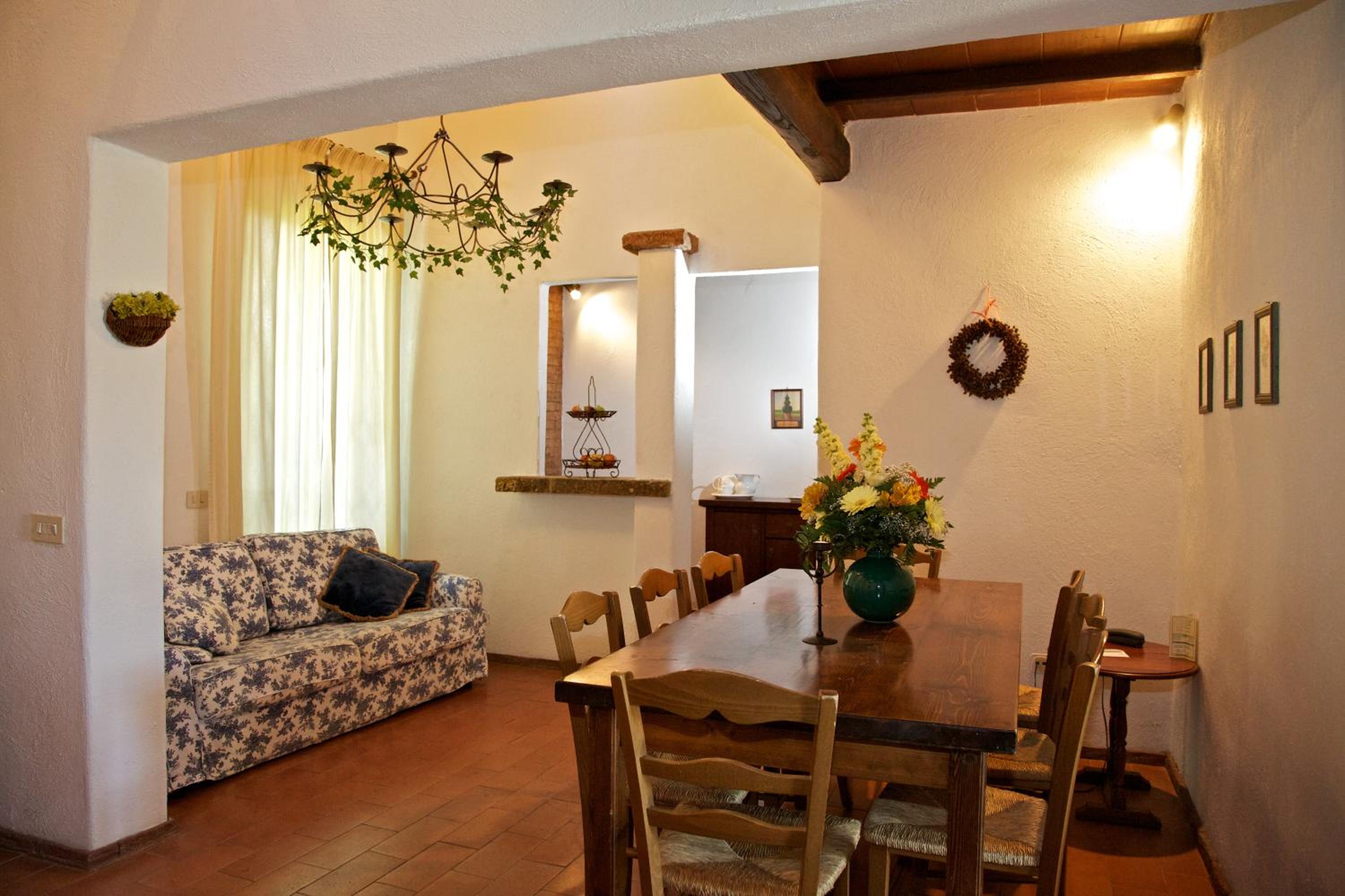 Three-Bedroom Apartment - Photo 12