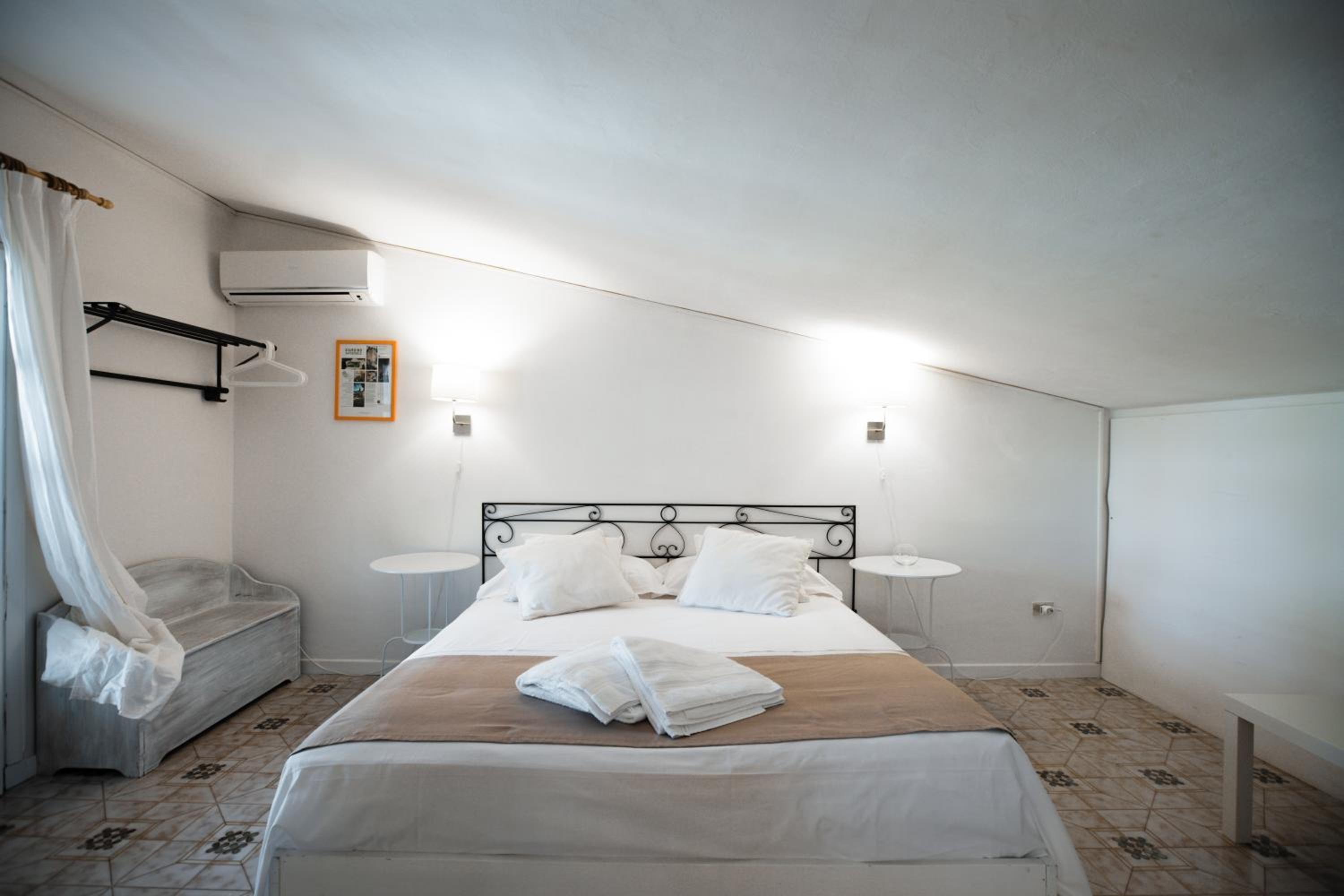 Apartment with Terrace photo 2