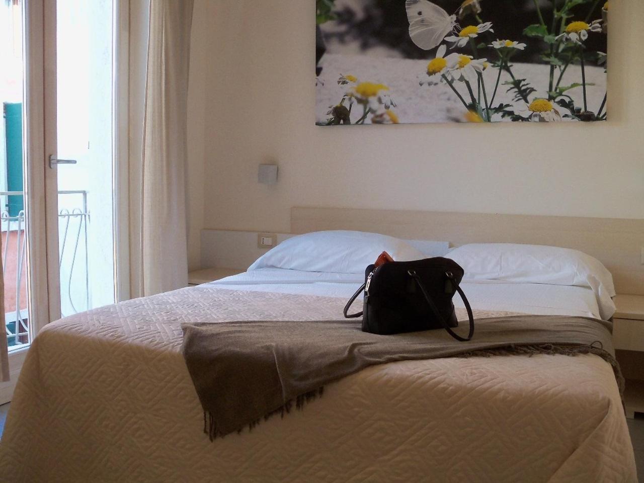 One-Bedroom Apartment with Balcony