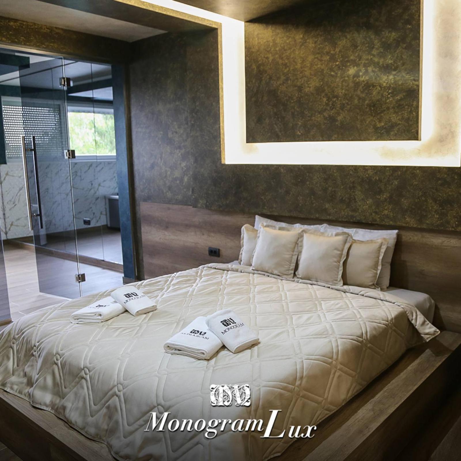 Double Room with Spa Bath - Photo 2
