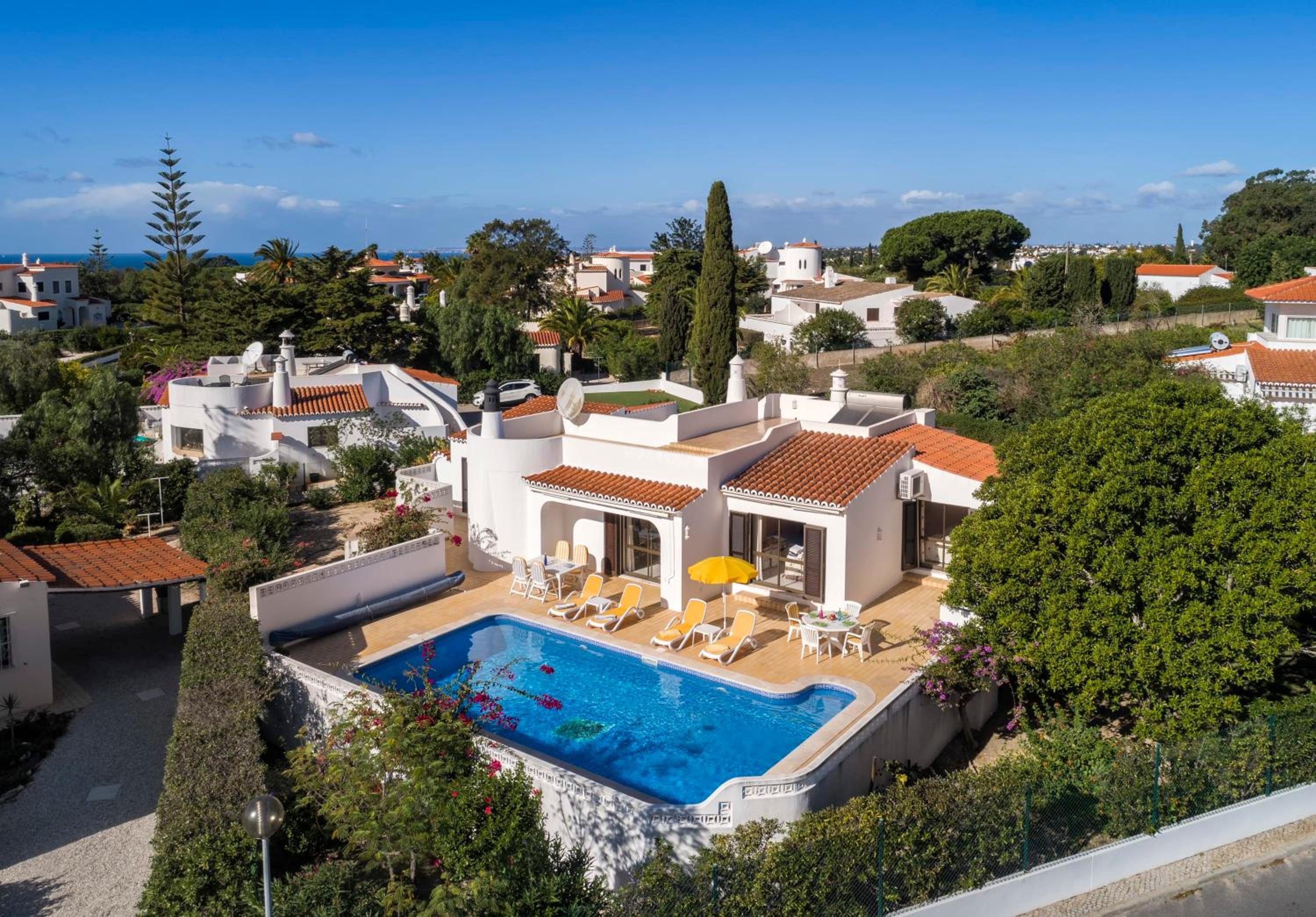 Villa photo 3