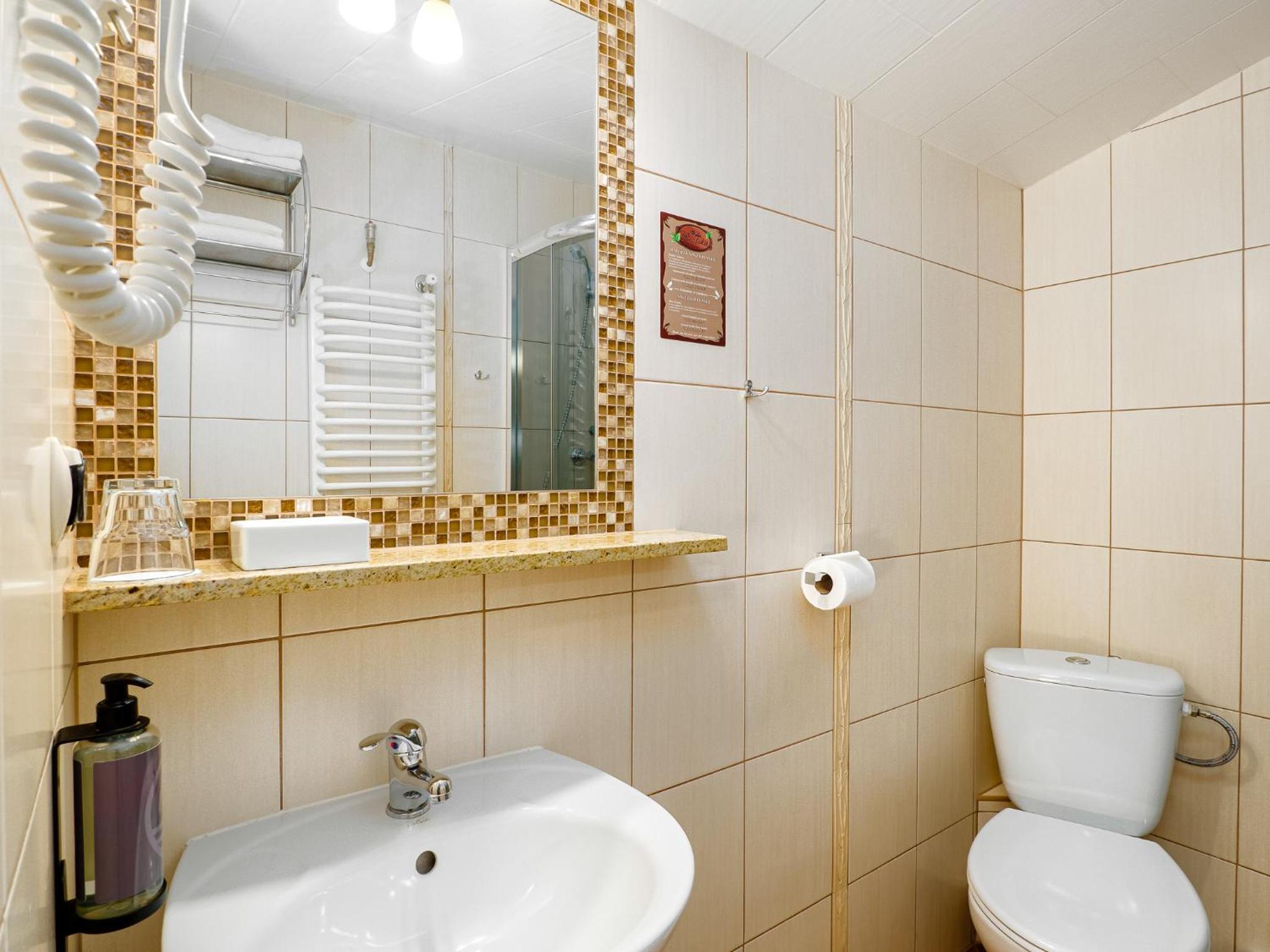Classic Twin Room - Photo 3