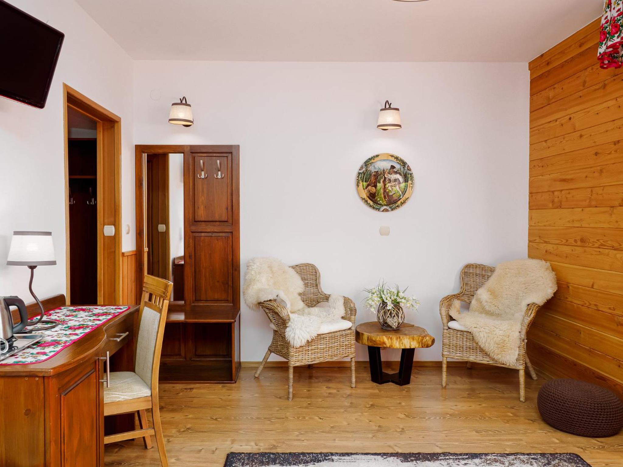 Triple Room - Photo 12