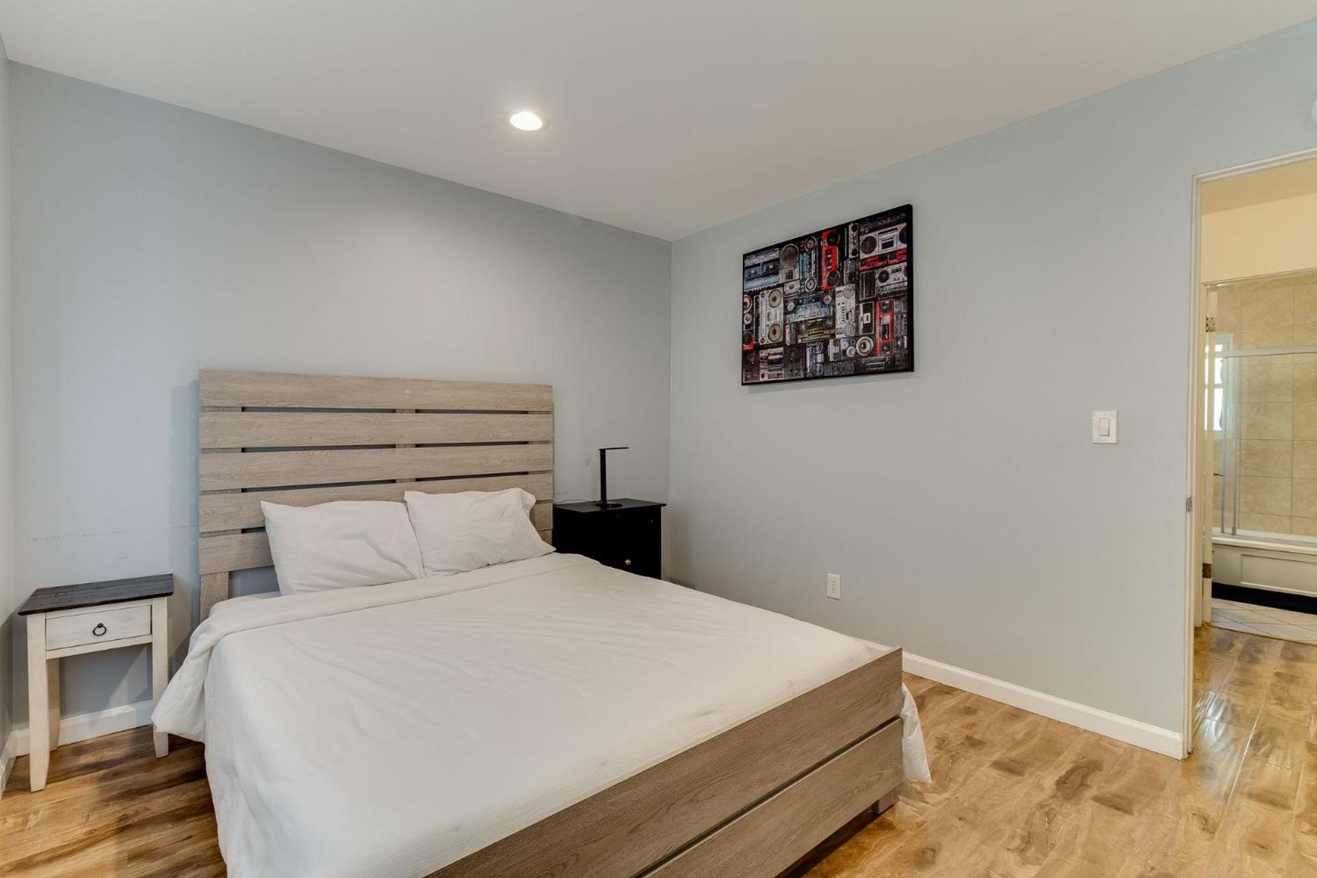 Four-Bedroom House photo 2