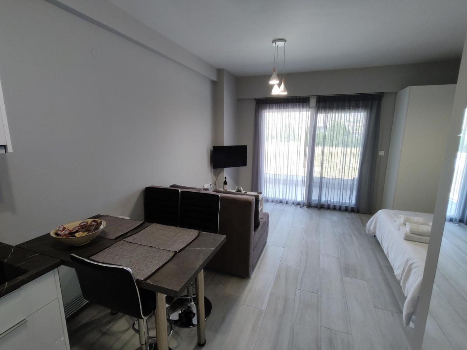 Deluxe Double Studio - Photo 16
