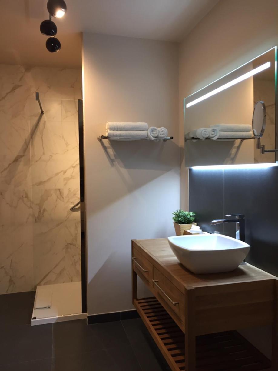 Standard Double or Twin Room photo 3