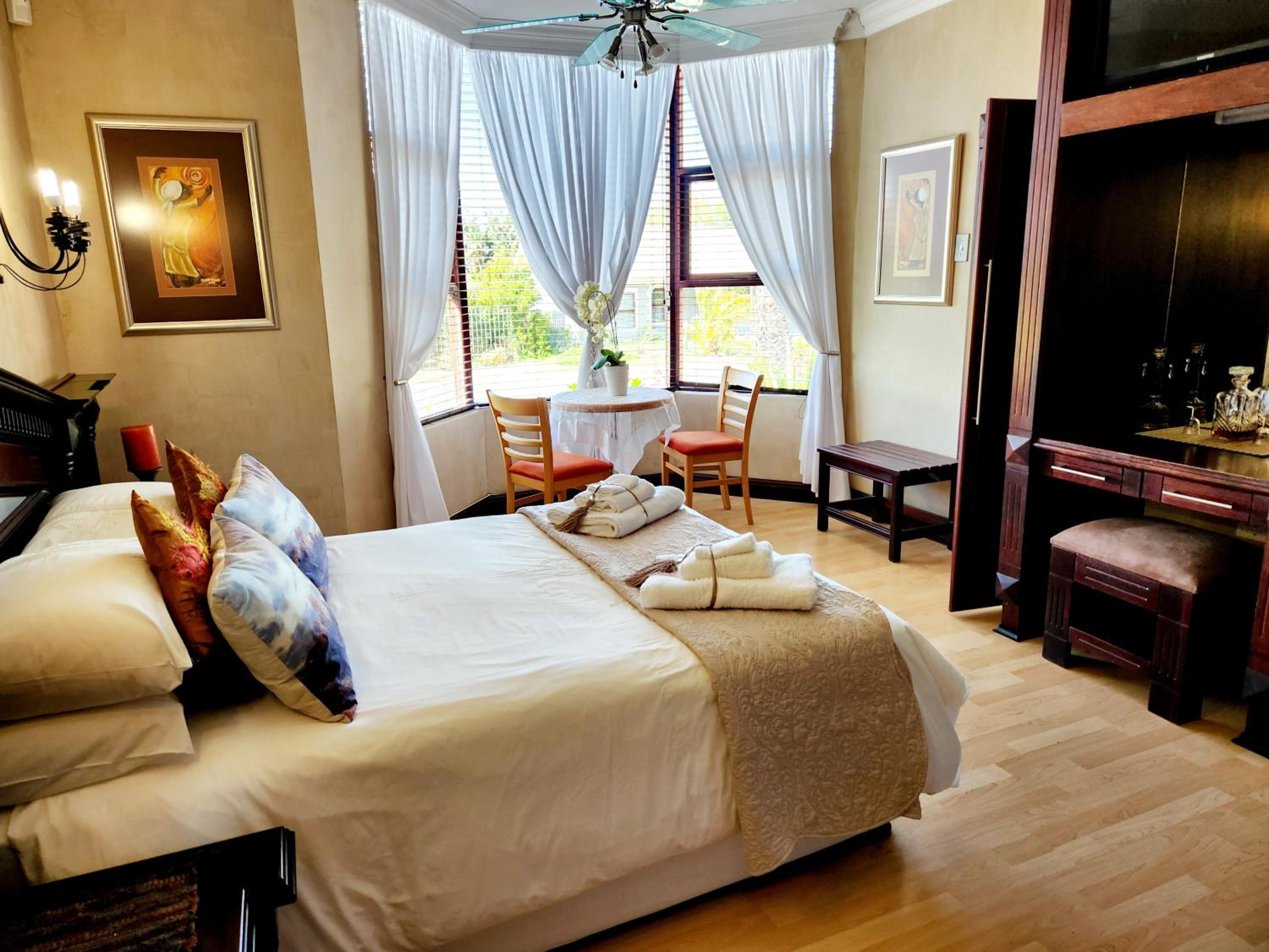 Double Room with Private Bathroom photo 1