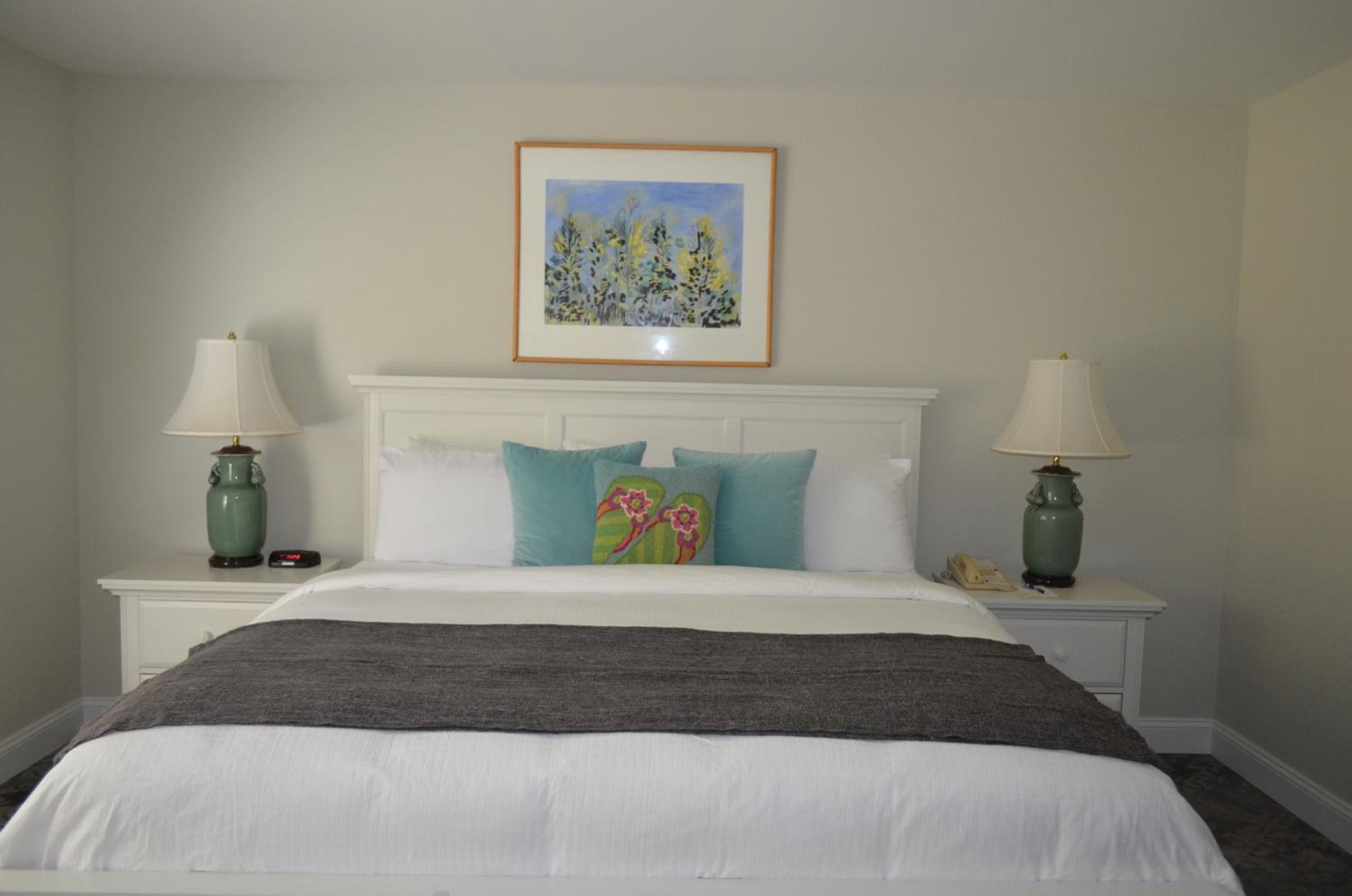 King Room with Pool View