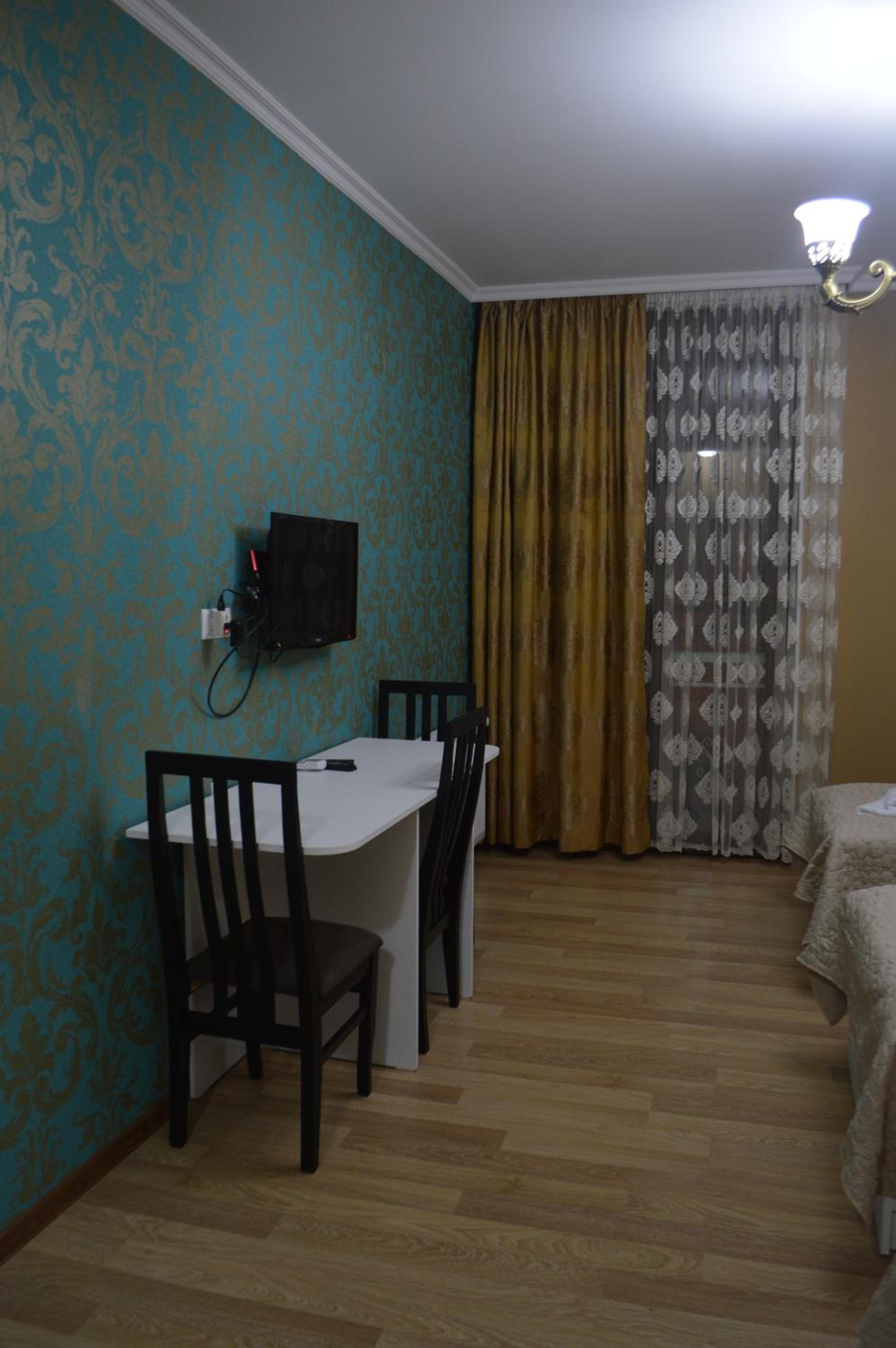 Triple Room - Photo 1