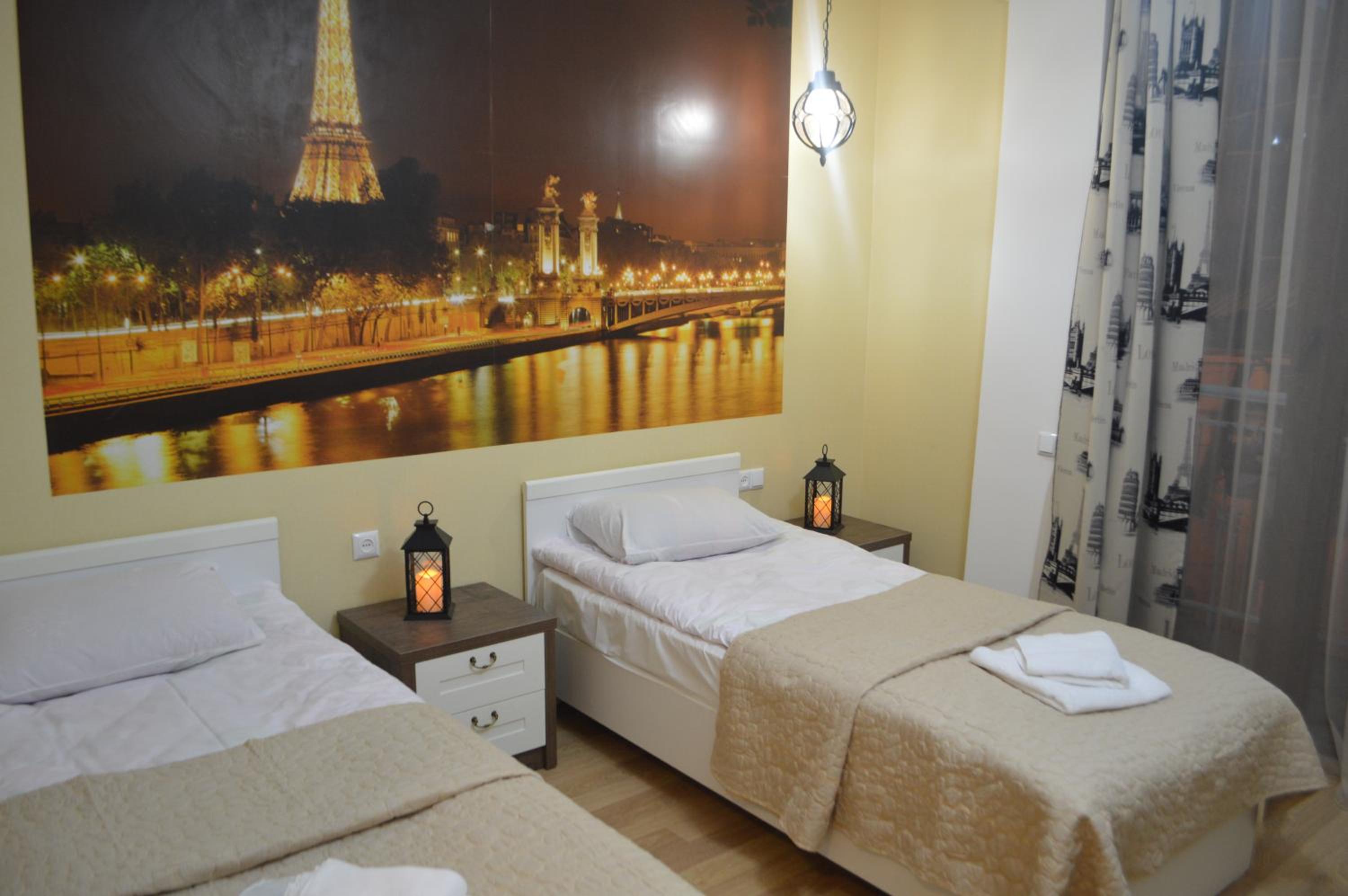Twin Room with Balcony - Photo 1