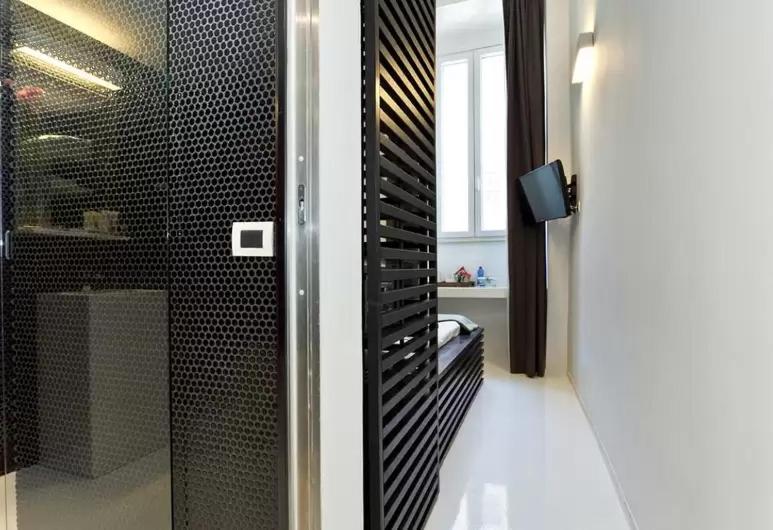 Small Double Room photo 1