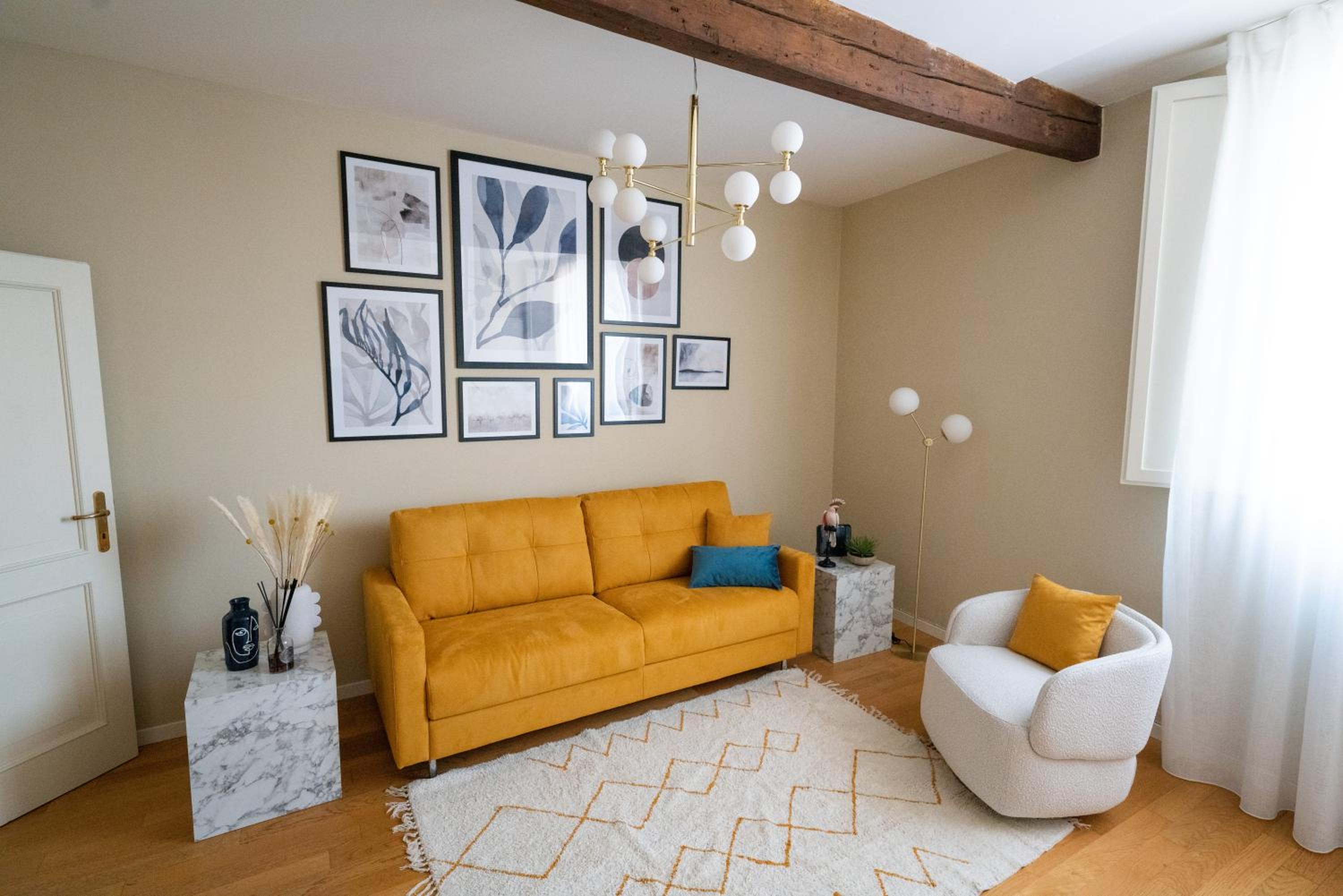 One-Bedroom Apartment