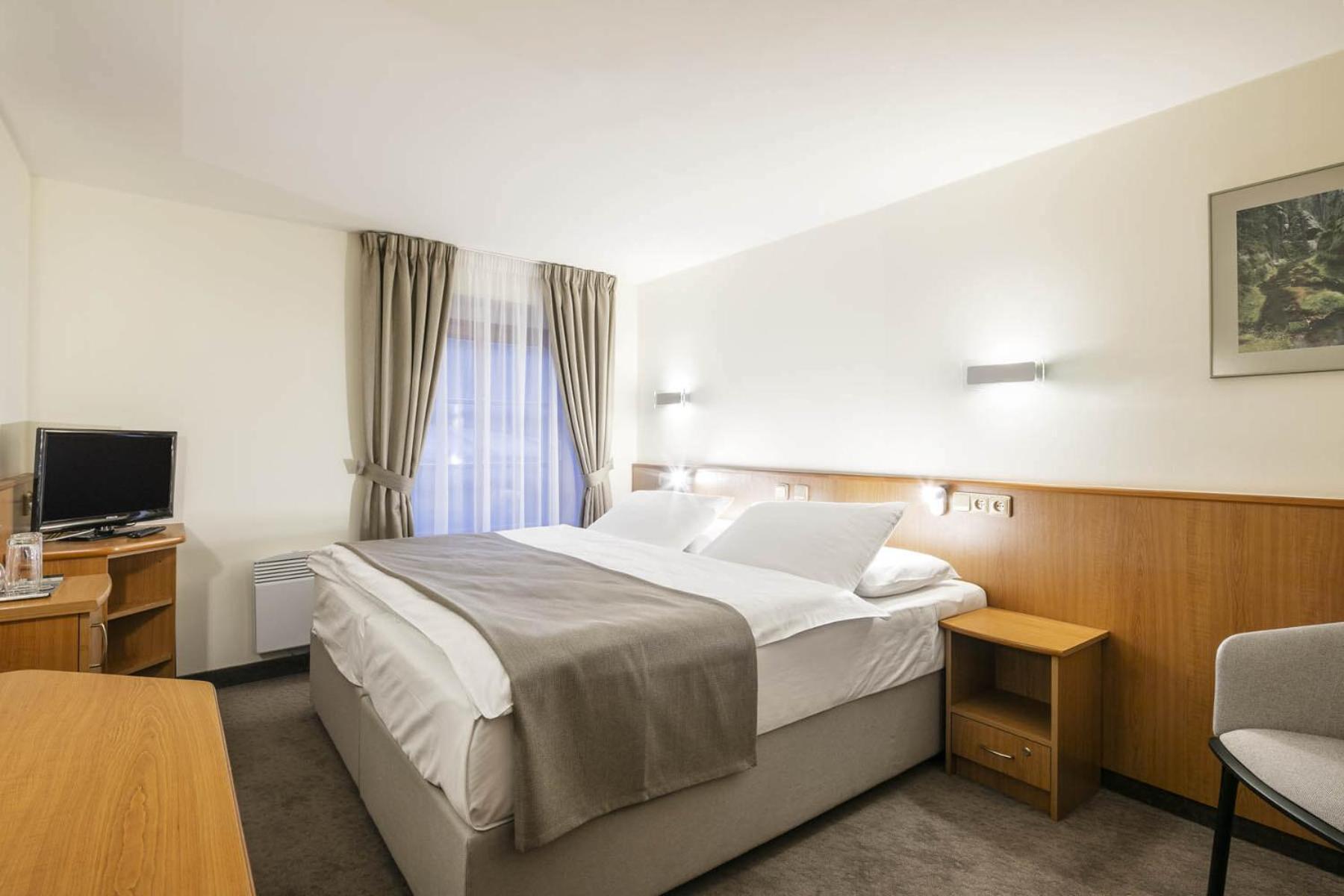 Economy Double Room photo 1